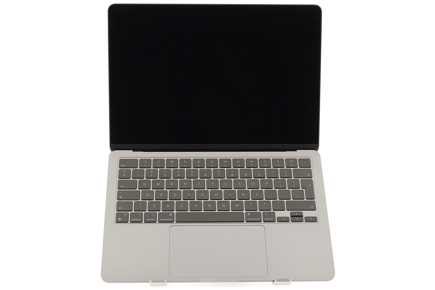 Apple MacBook Air 13″ 2022, M2 8 Cores, 8 GB, 8 core GPU 256 GB Space Gray - Excelent