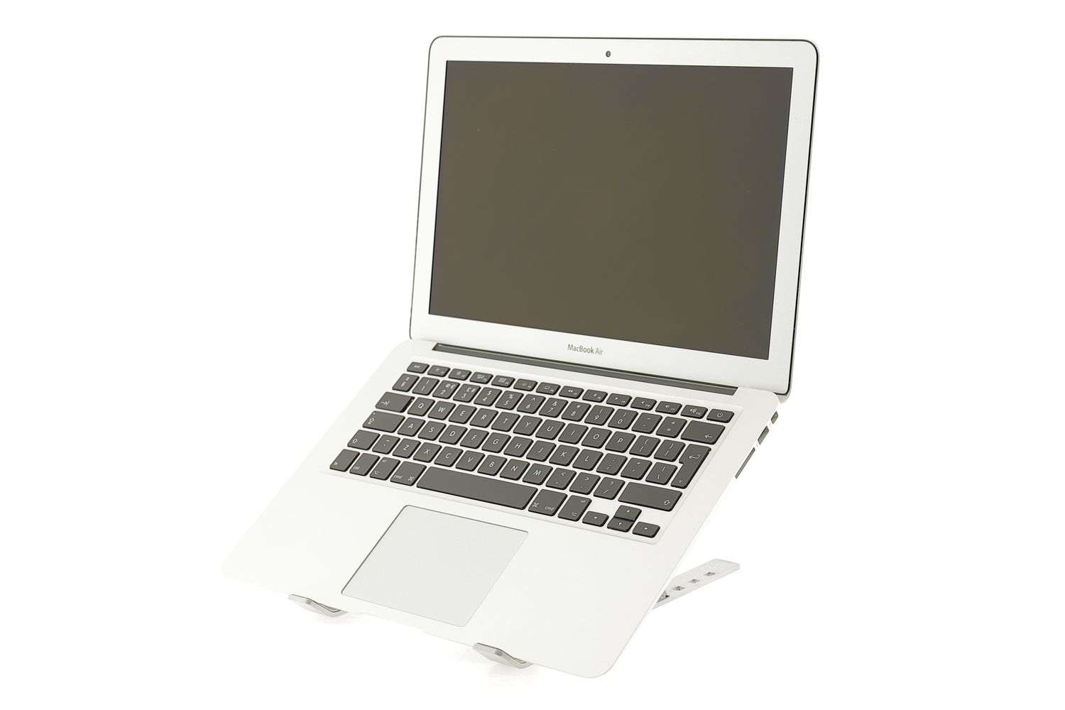 Apple MacBook Air 13″ 2017, i5 1.8 GHz, 8 GB, HD Graphics 6000 128 GB Silver - Отлично