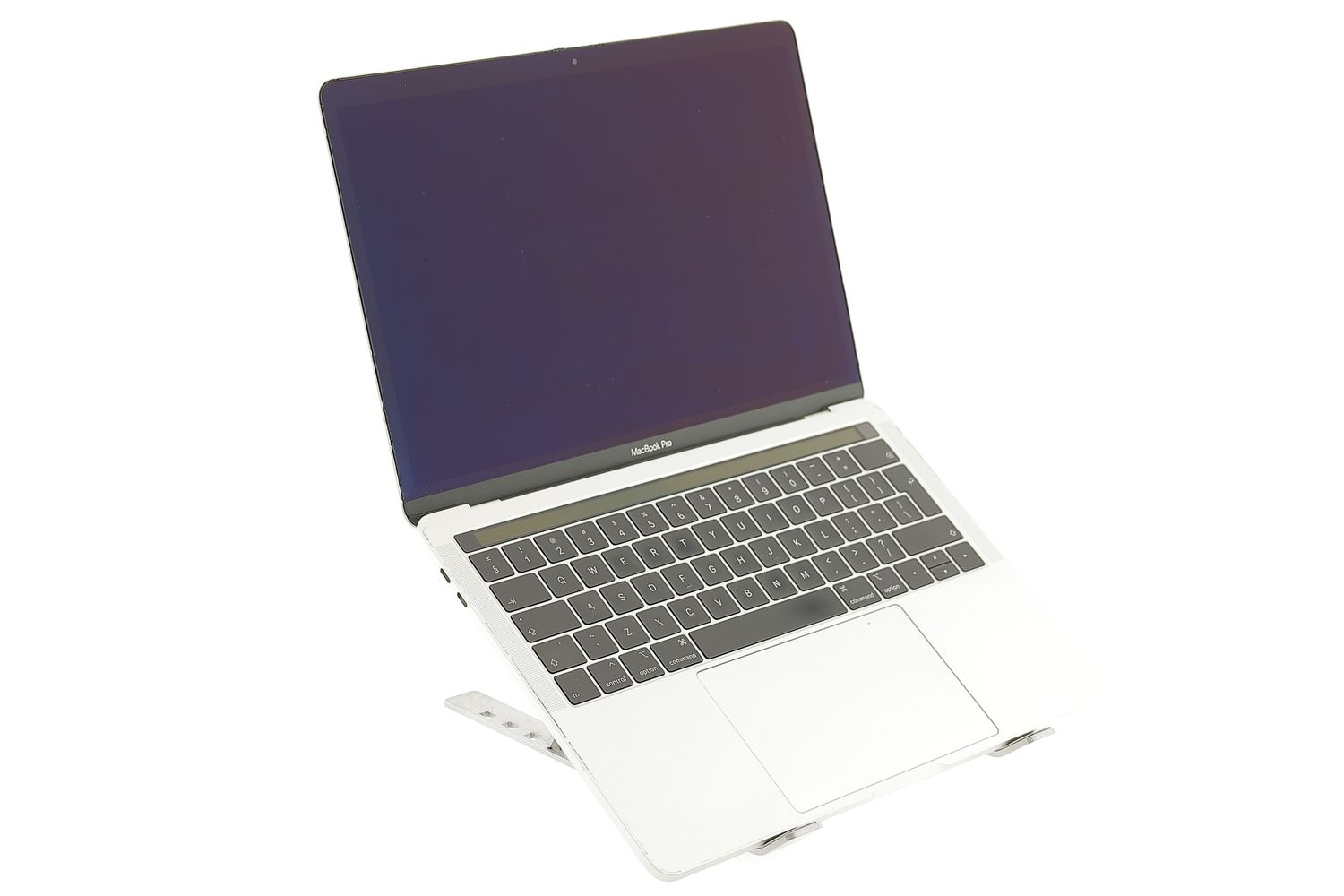 Apple MacBook Pro 13″ Touch Bar 2019, i5 1.4 GHz, 8 GB, Iris Plus Graphics 645 128 GB Silver - Bun