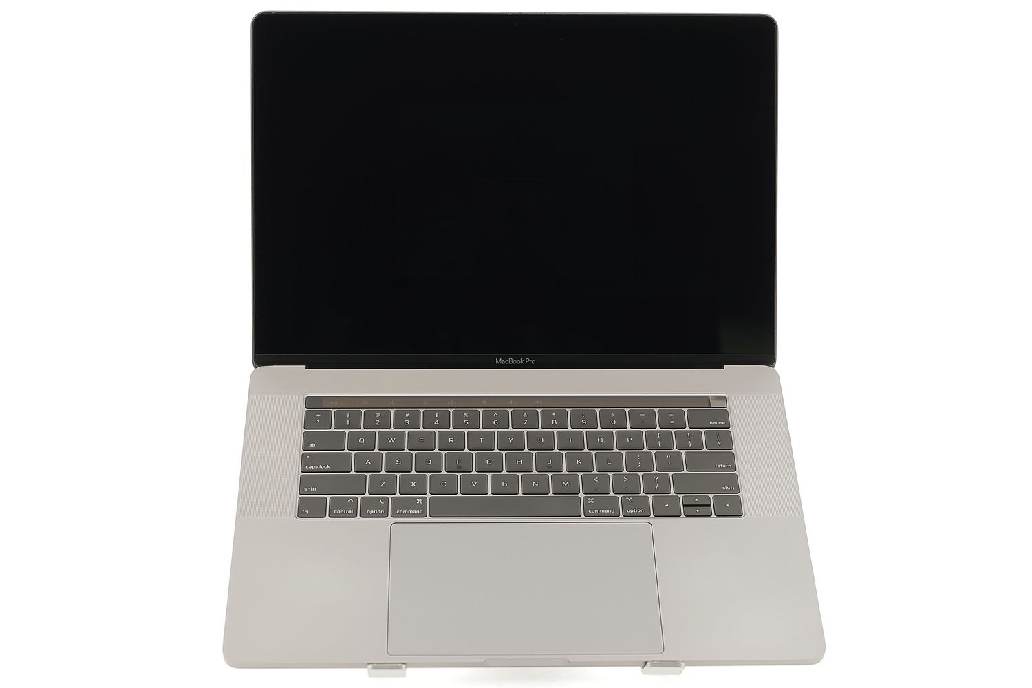 Apple MacBook Pro 15″ Touch Bar 2018, i7 2.2 GHz, 32 GB, AMD Radeon Pro 555X 1 TB Space Gray