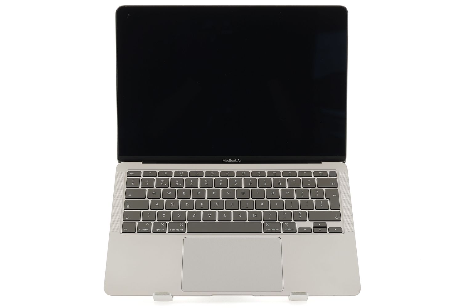 Apple MacBook Air 13″ 2020, i3 1.1 GHz, 8 GB, Intel Iris Plus 256 GB Space Gray - Bun