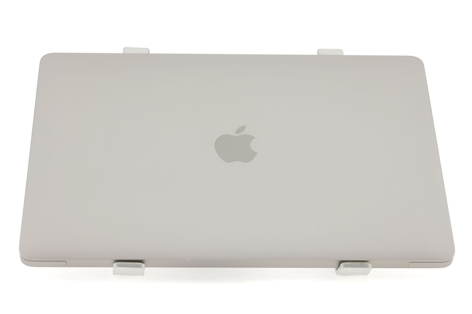 Apple MacBook Air 13″ 2020, M1 8 Cores, 8 GB, 8 core GPU 512 GB Space Gray - Отлично