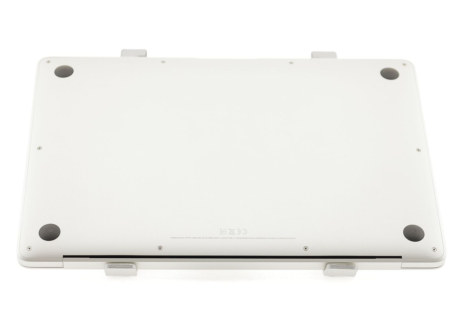 Apple MacBook Air 13″ 2020, i3 1.1 GHz, 8 GB, Intel Iris Plus 256 GB Silver