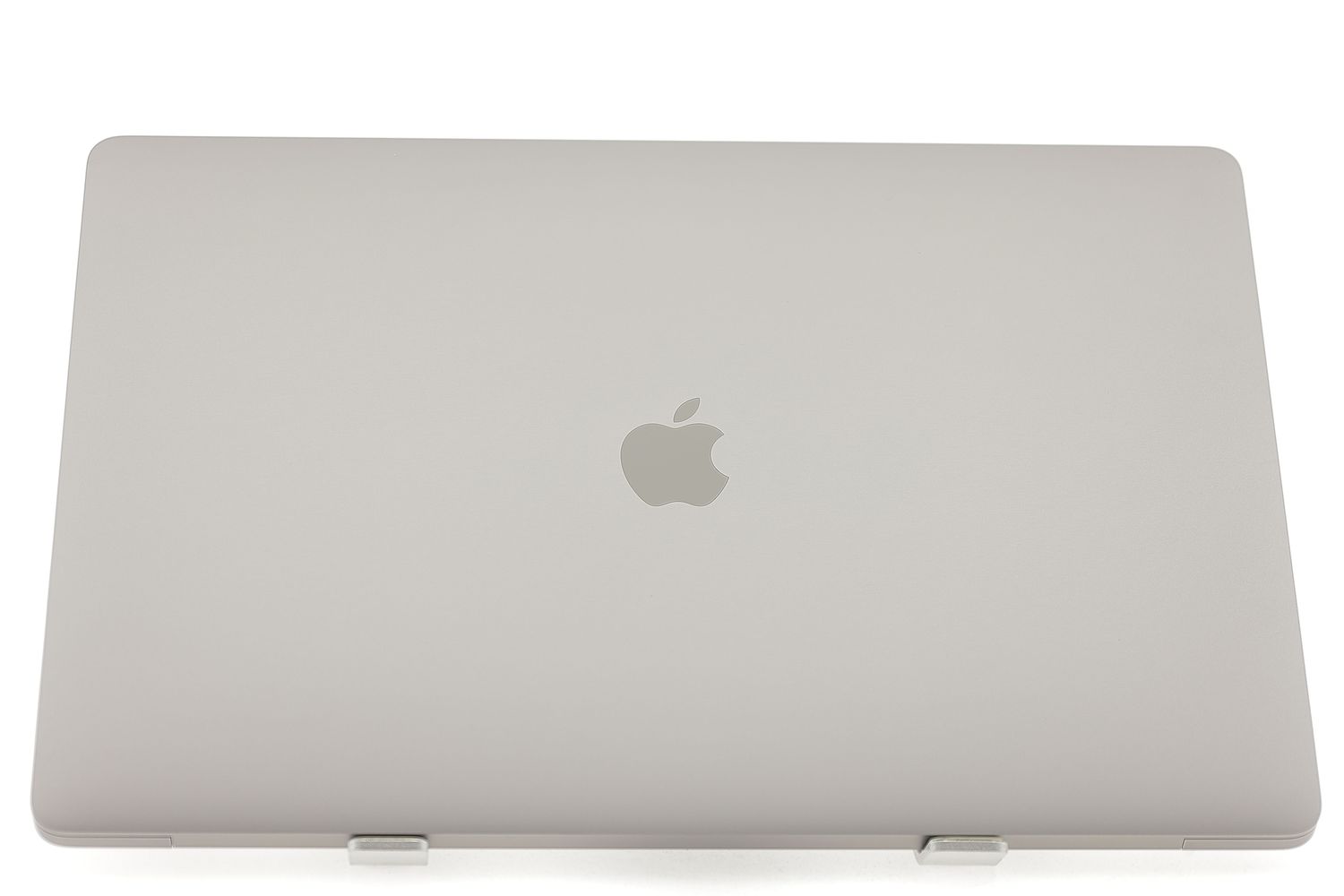 Apple MacBook Pro 16″ Touch Bar 2019, i7 2.6 GHz, 16 GB, AMD Radeon Pro 5300M 512 GB Space Gray - Много добро