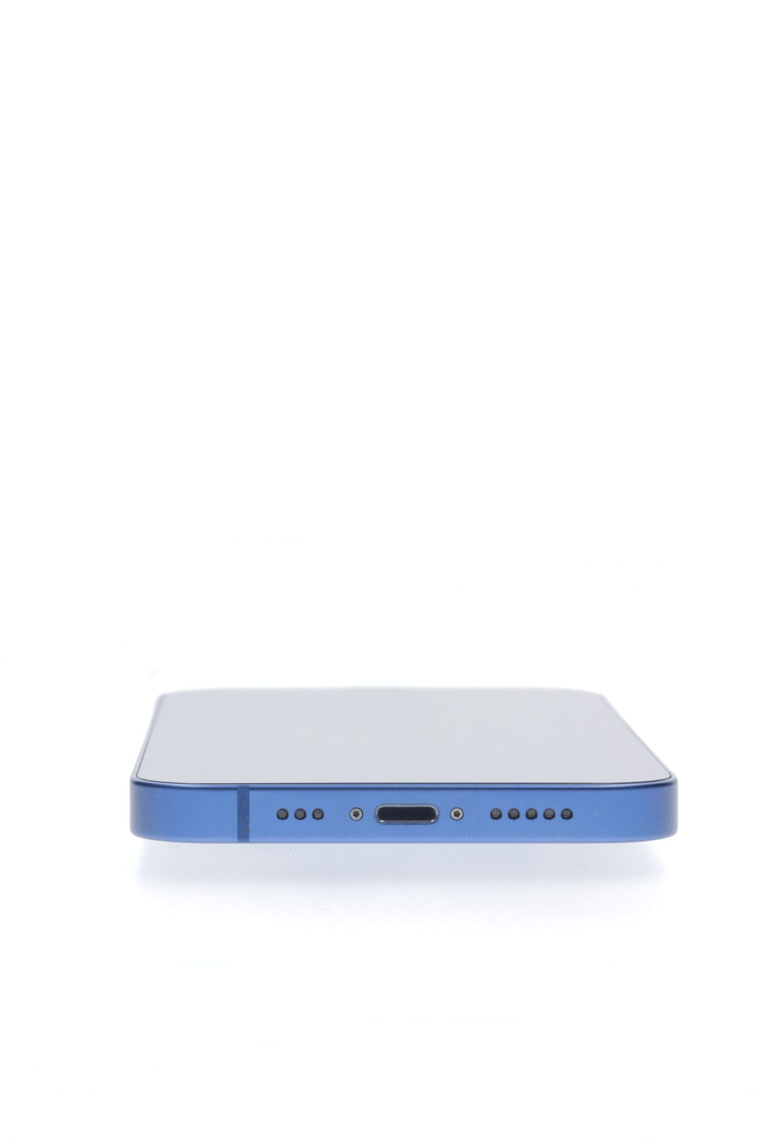 Apple iPhone 13 256 GB Blue - Много добро
