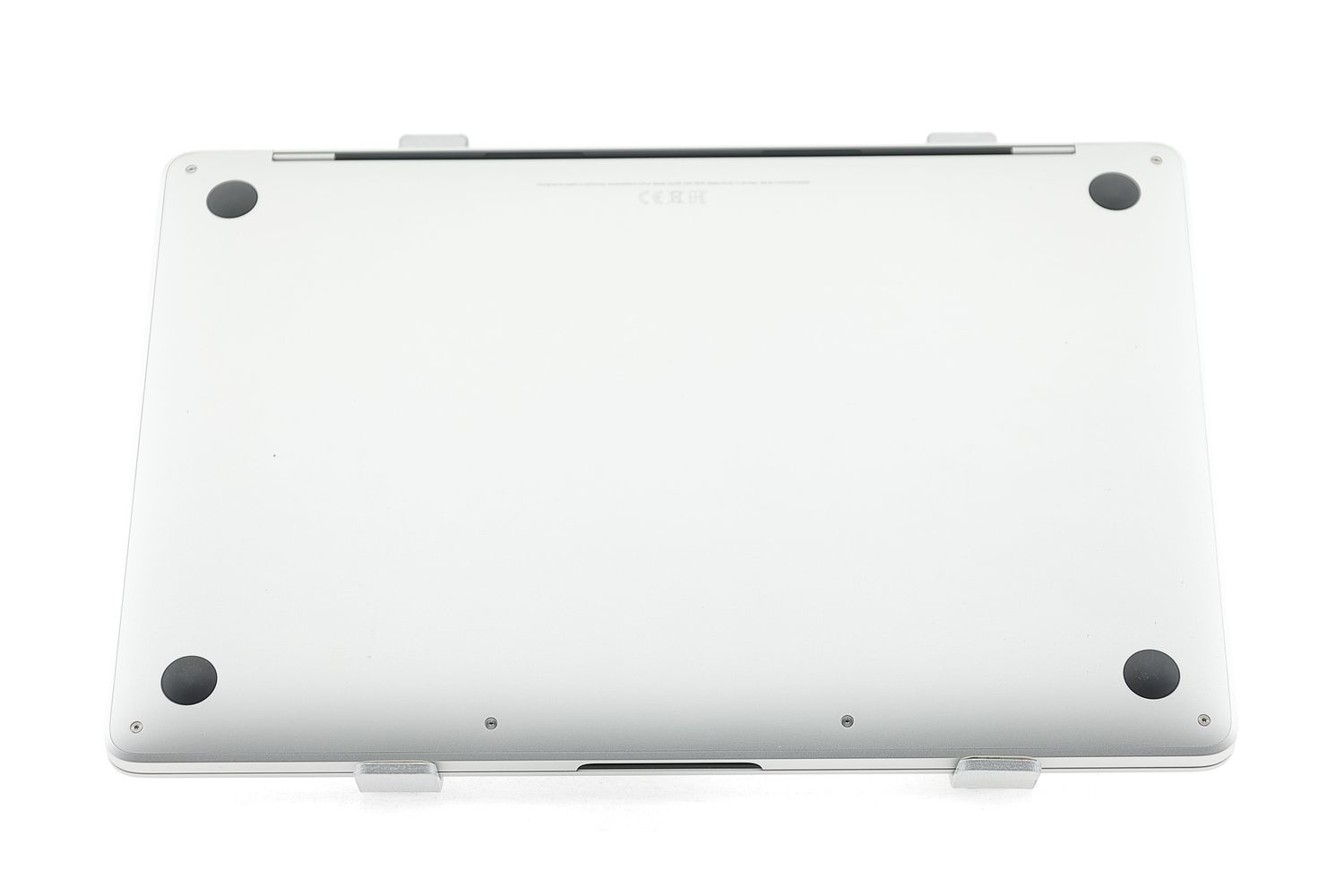 Apple MacBook Pro 13″ 2020, M1 8 Cores, 8 GB, 8 core GPU 256 GB Silver - Като нов