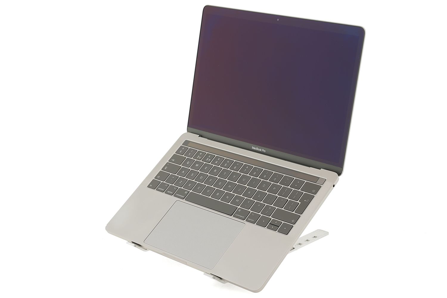 Apple MacBook Pro 13″ Touch Bar 2019, i5 1.4 GHz, 16 GB, Iris Plus Graphics 645 256 GB Space Gray - Nagyon jó