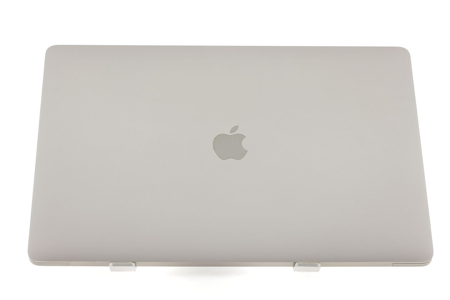 Apple MacBook Pro 15″ Touch Bar 2018, i7 2.2 GHz, 16 GB, AMD Radeon Pro 555X 256 GB Space Gray