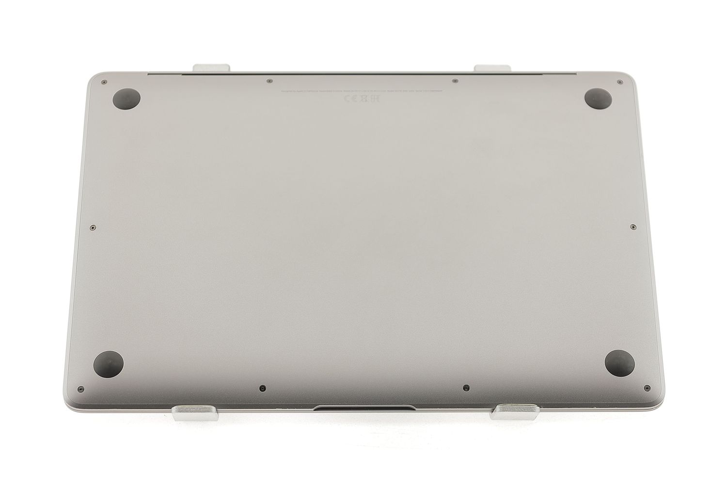 Apple MacBook Air 13″ 2020, i3 1.1 GHz, 8 GB, Intel Iris Plus 256 GB Space Gray - Като нов