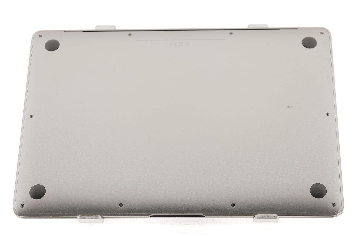 Apple MacBook Air 13″ 2020, i3 1.1 GHz, 8 GB, Intel Iris Plus 256 GB Space Gray - Foarte bun