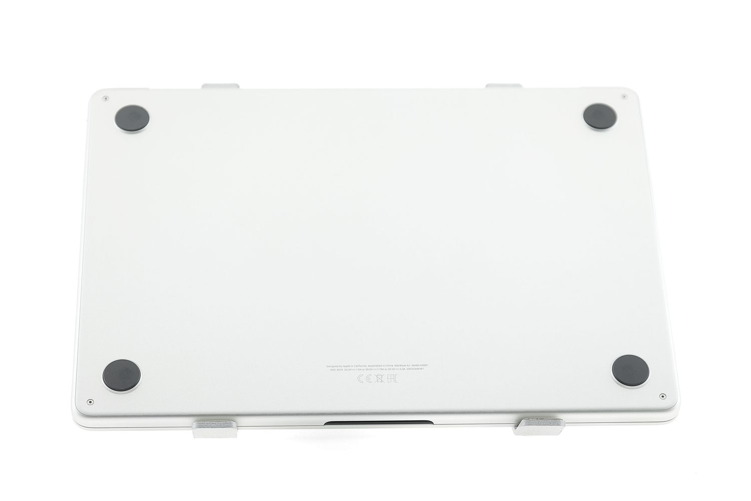 Apple MacBook Air 13″ 2022, M2 8 Cores, 24 GB, 10 core GPU 1 TB Silver - Като нов