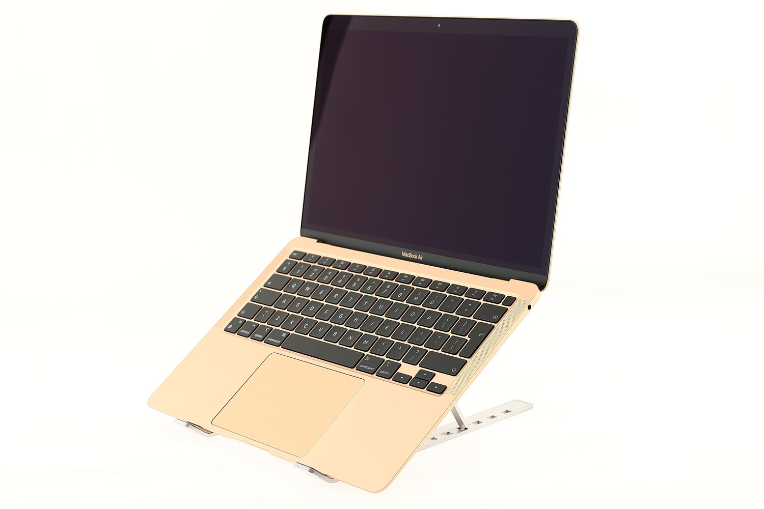 Apple MacBook Air 13″ 2020, M1 8 Cores, 8 GB, 7 core GPU 256 GB Gold - Újszerű