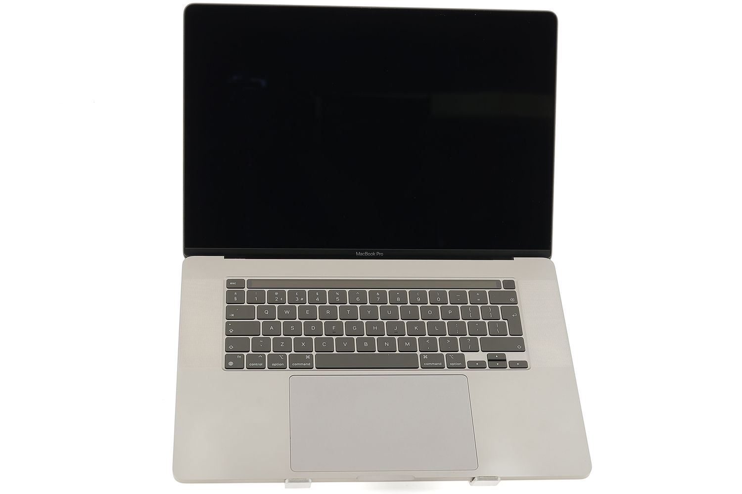 Apple MacBook Pro 16″ Touch Bar 2019, i7 2.6 GHz, 16 GB, AMD Radeon Pro 5300M 512 GB Space Gray - Много добро
