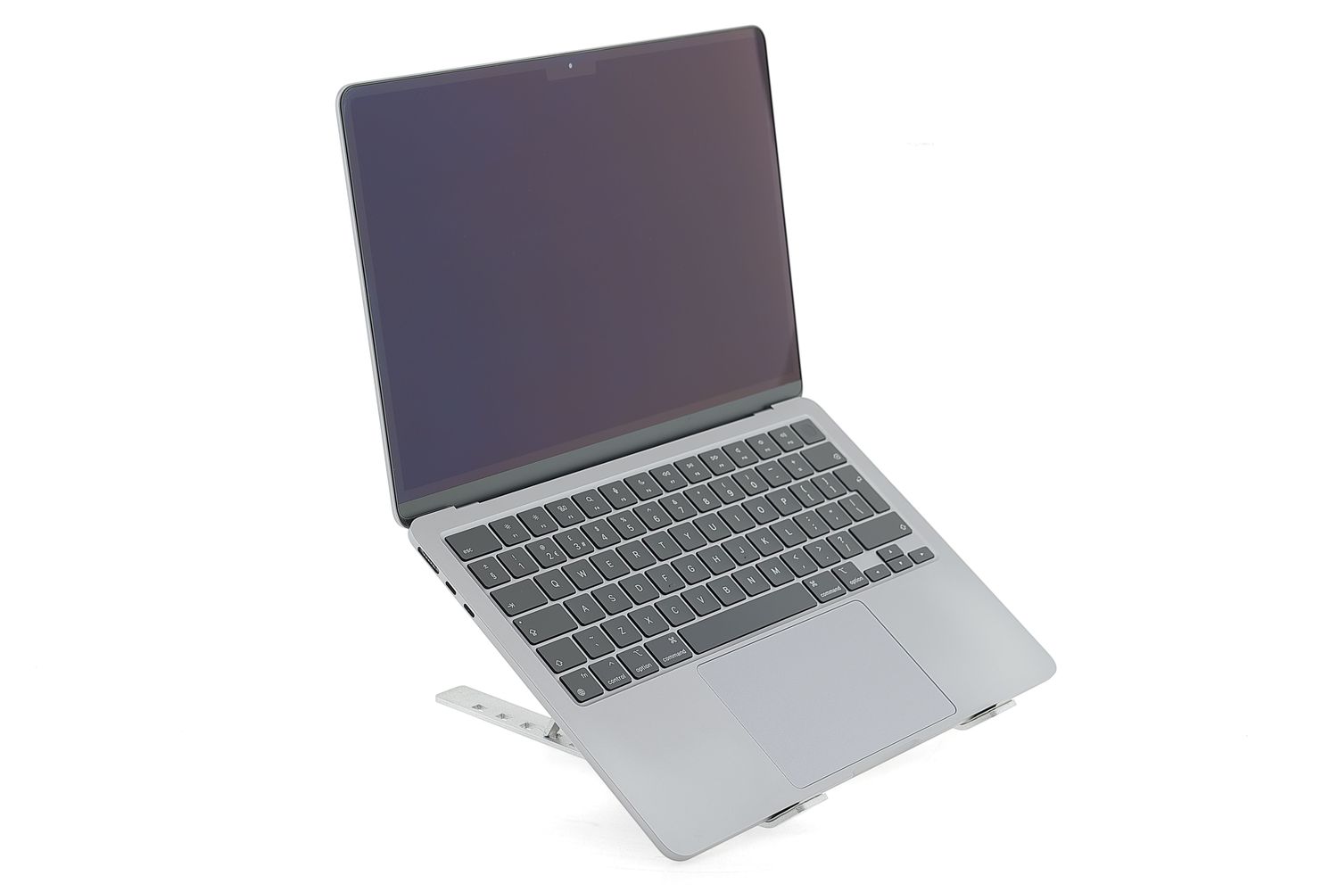 Apple MacBook Air 13″ 2022, M2 8 Cores, 16 GB, 8 core GPU 256 GB Space Gray