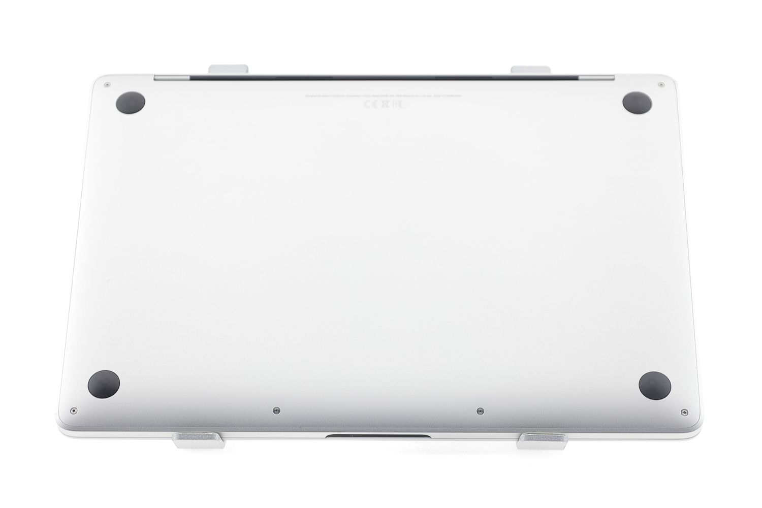 Apple MacBook Pro 13″ 2020, M1 8 Cores, 8 GB, 8 core GPU 512 GB Silver - Foarte bun