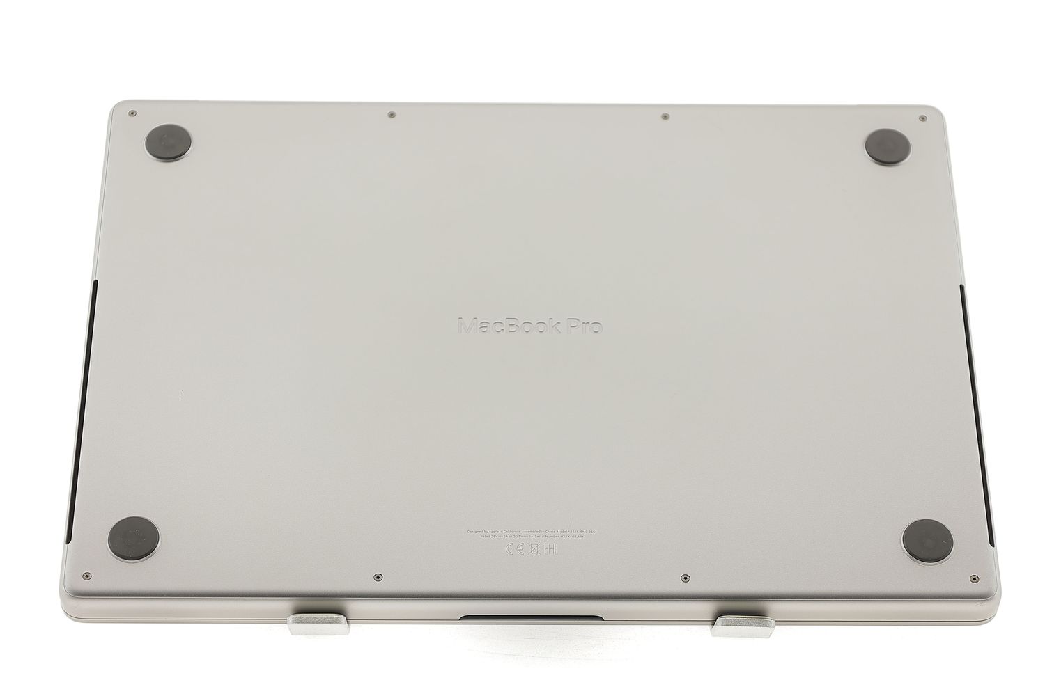 Apple MacBook Pro 16″ 2021, M1 Pro 10 Cores, 16 GB, 16 core GPU 512 GB Space Gray - Foarte bun