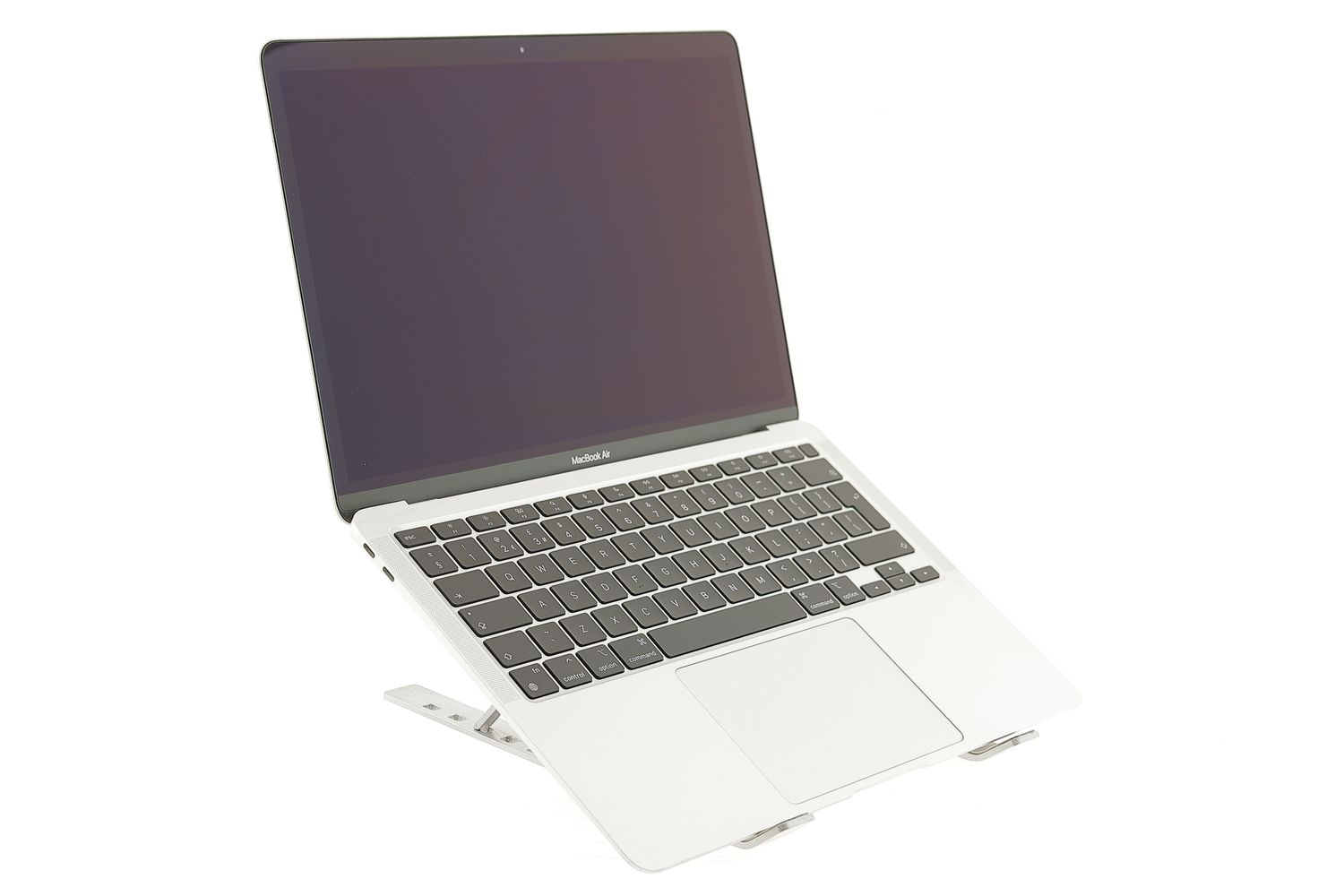 Apple MacBook Air 13″ 2020, M1 8 Cores, 8 GB, 7 core GPU, Silver