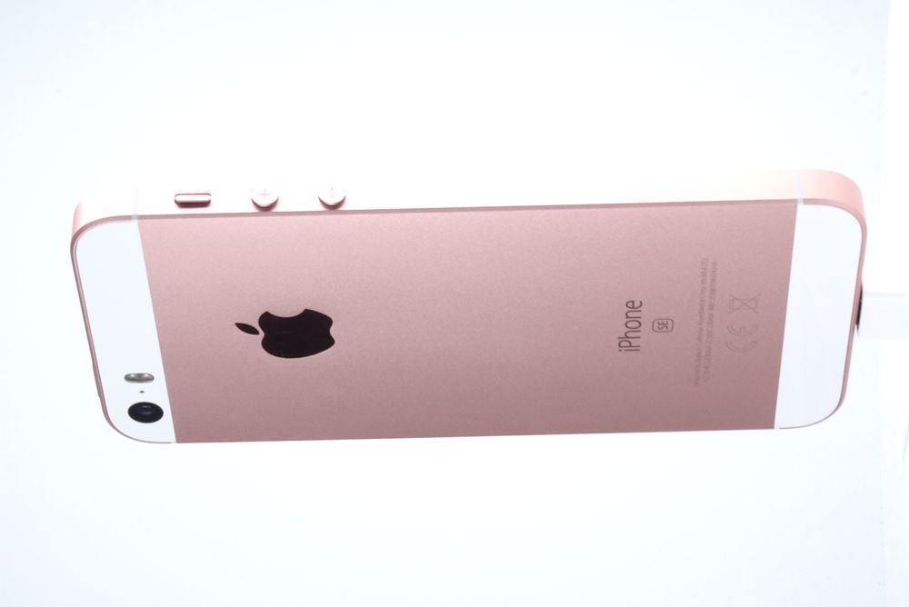 Мобилен телефон Apple, iPhone SE, 32 GB, Rose Gold,  Като нов