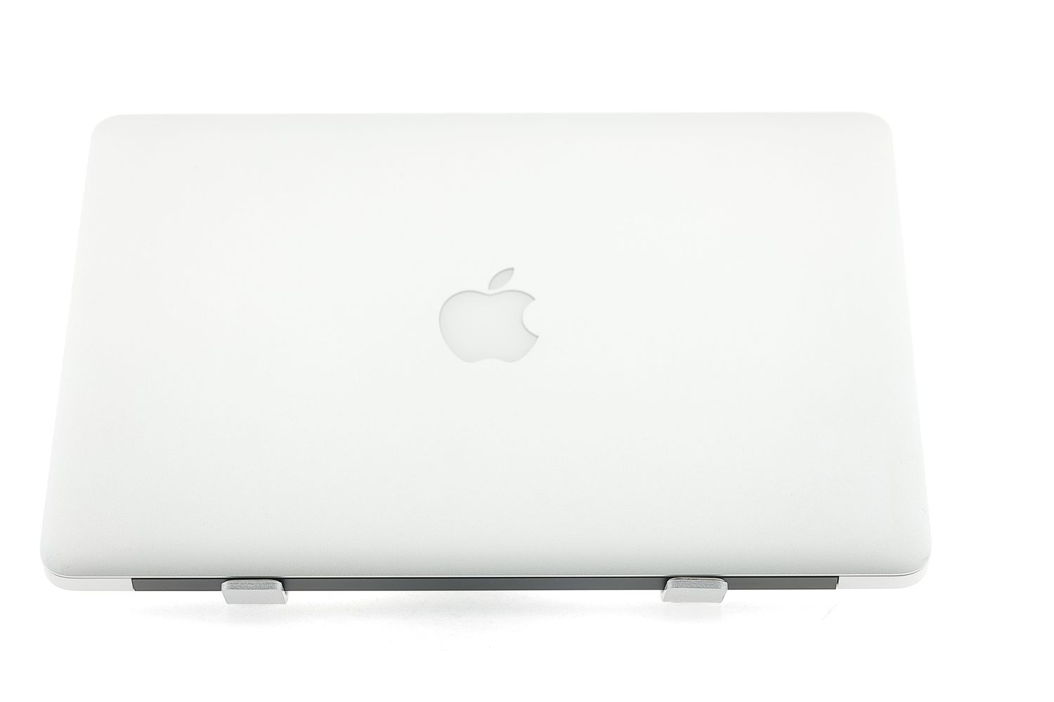 Apple MacBook Air 13″ 2017, i5 1.8 GHz, 8 GB, HD Graphics 6000 128 GB Silver - Отлично