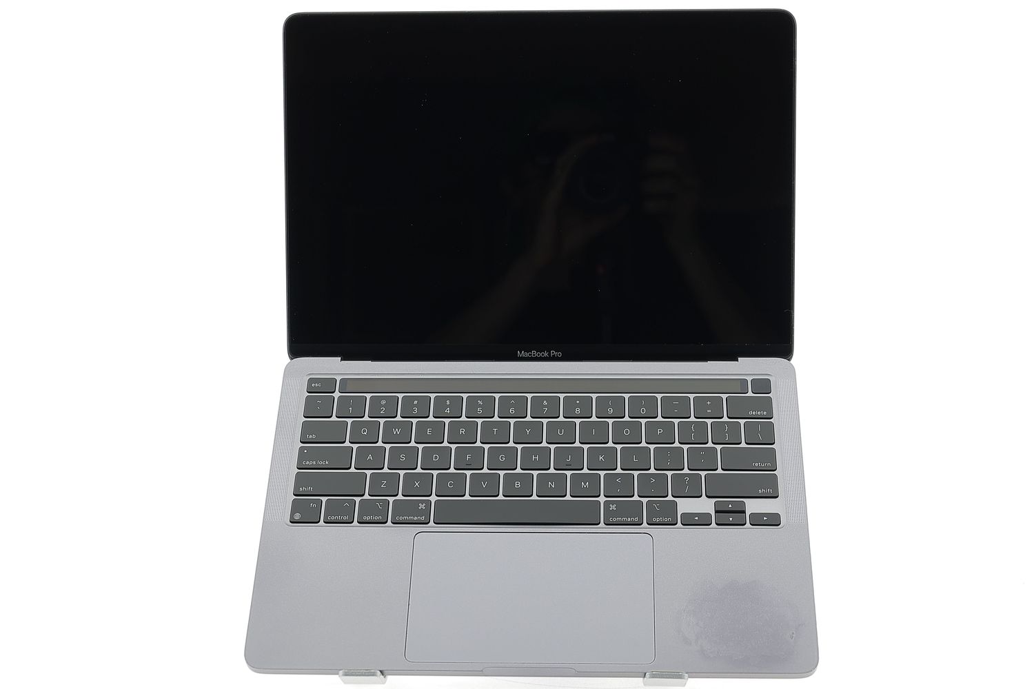 Apple MacBook Pro 13″ 2020, M1 8 Cores, 8 GB, 8 core GPU 512 GB Space Gray - Много добро