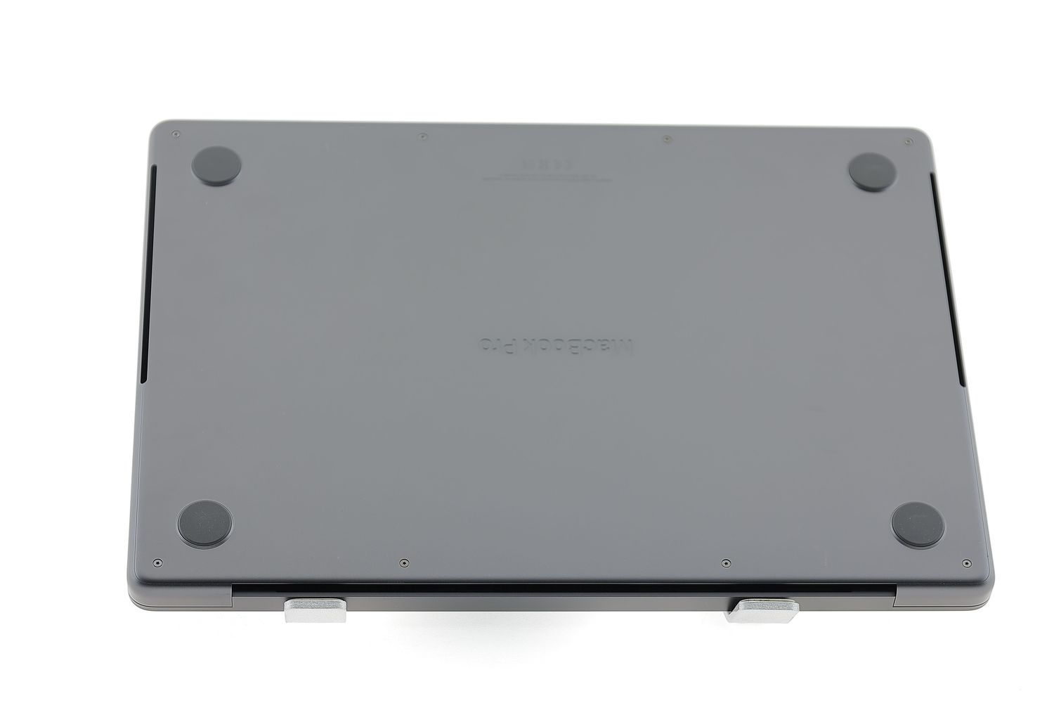 Apple MacBook Pro 14″ 2023, M3 Pro 11 Cores, 18 GB, 14 core GPU 512 GB Space Black - Ca nou