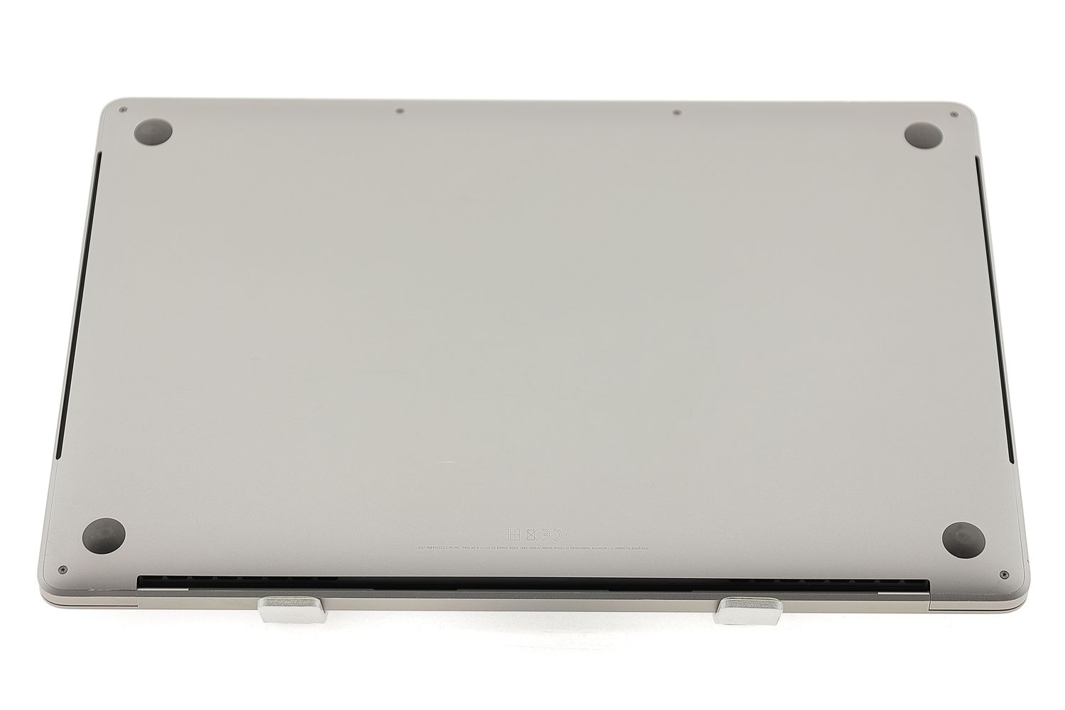 Apple MacBook Pro 15″ Touch Bar 2019, i9 2.4 GHz, 32 GB, AMD Radeon Pro 560x 512 GB Space Gray - Foarte bun