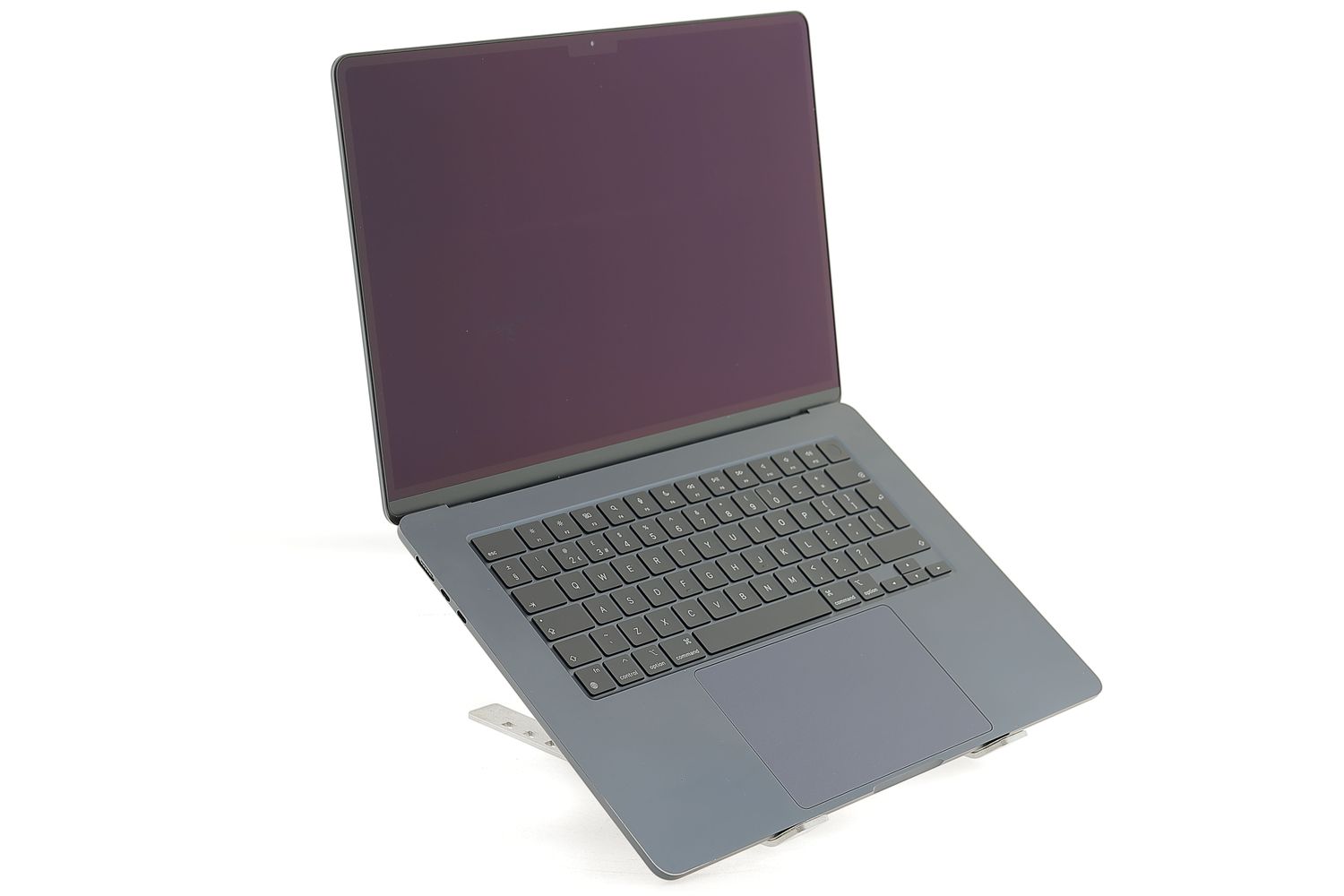 Apple MacBook Air 15″ 2023, M2 8 Cores, 8 GB, 10 core GPU 256 GB Midnight - Много добро