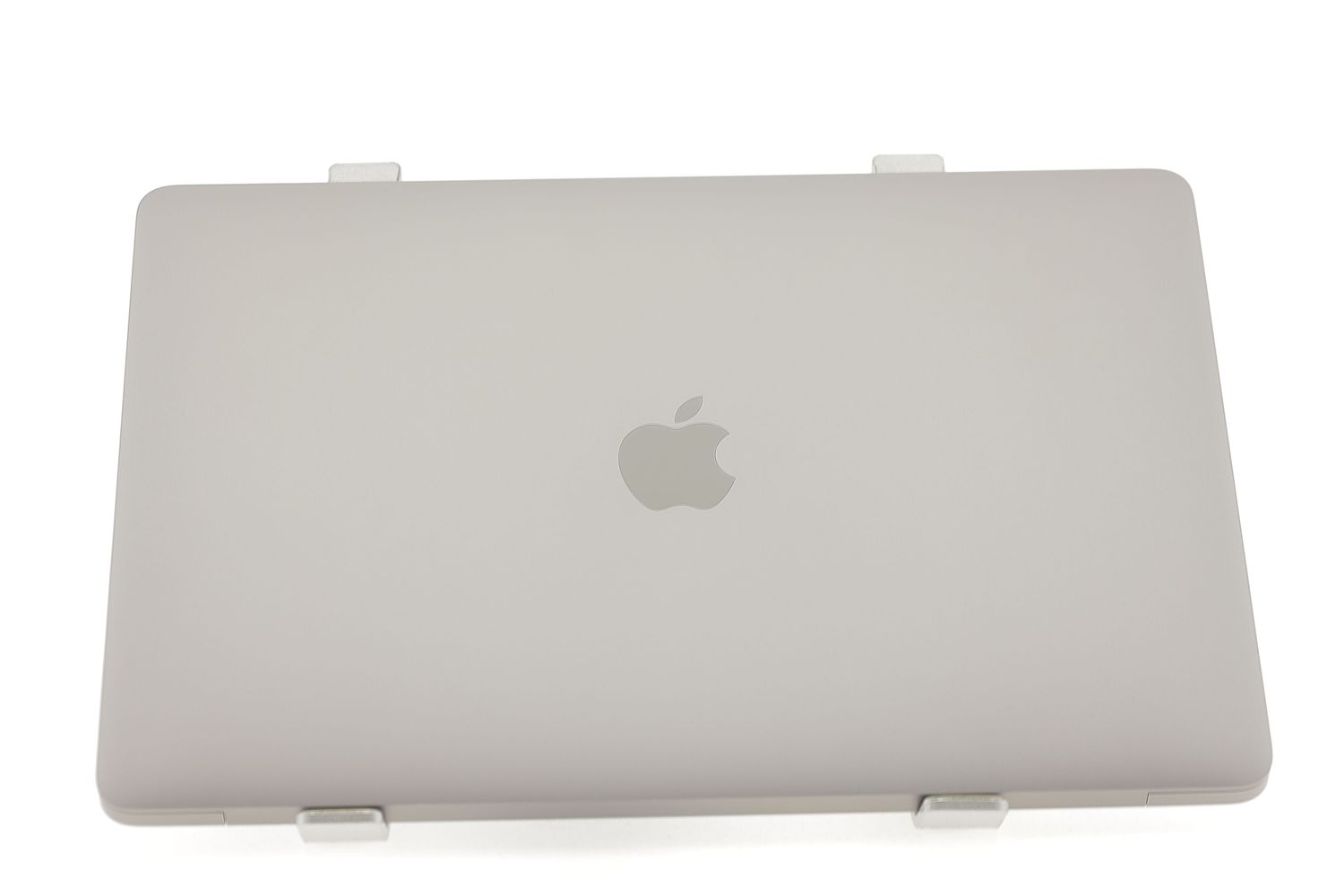 Apple MacBook Air 13″ 2020, i5 1.1 GHz, 8 GB, Intel Iris Plus 256 GB Space Gray - Foarte bun