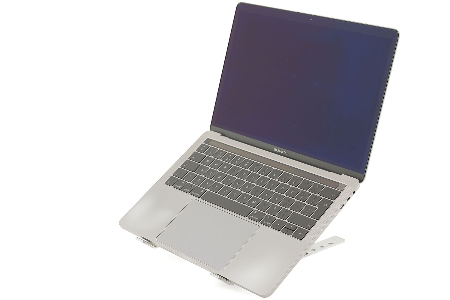Apple MacBook Pro 13″ Touch Bar 2018, i5 2.3 GHz, 16 GB, Intel Iris Plus Graphics 655 512 GB Space Gray - Отлично