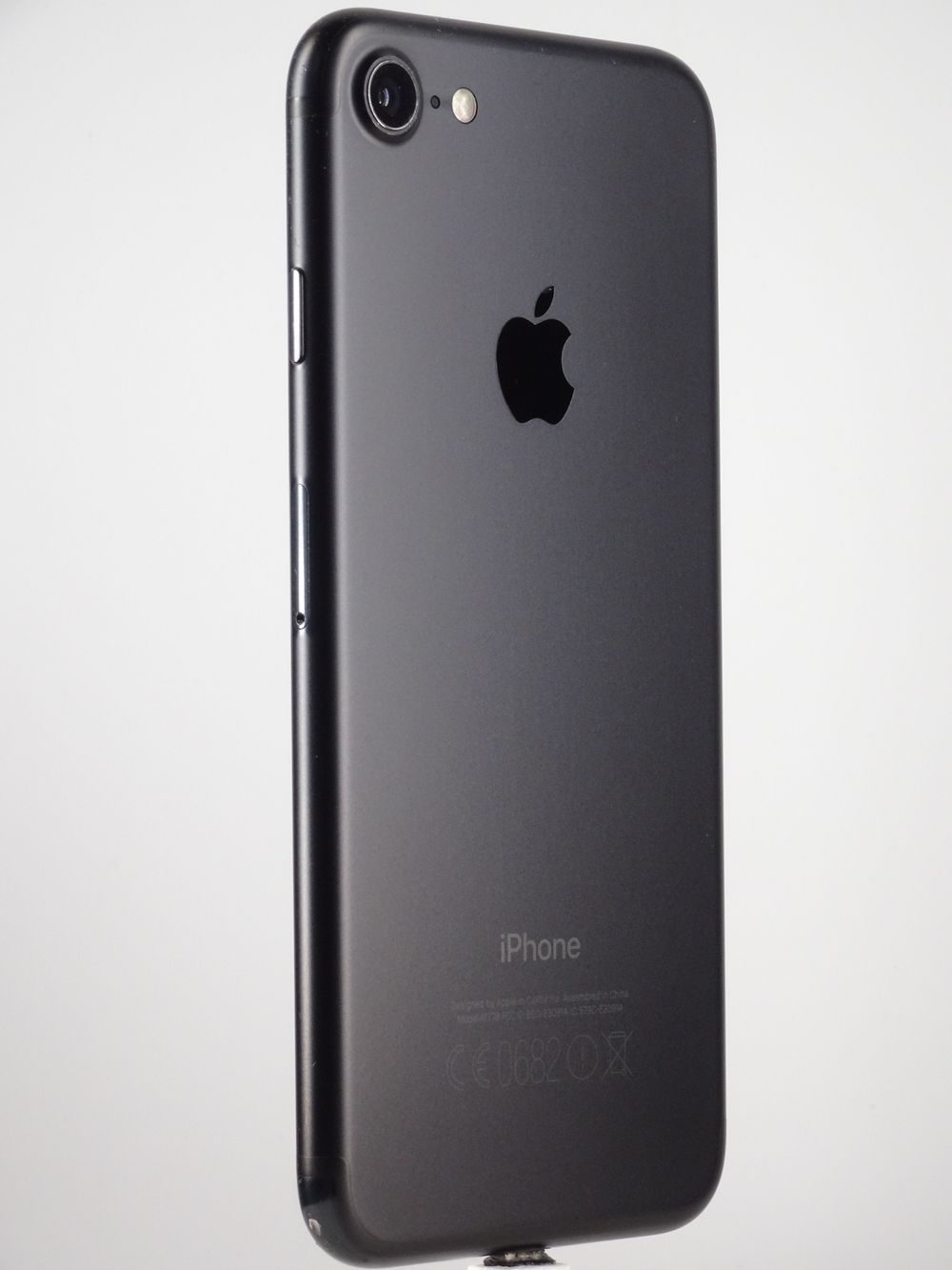 Telefon mobil Apple iPhone 7, Black, 32 GB,  Excelent
