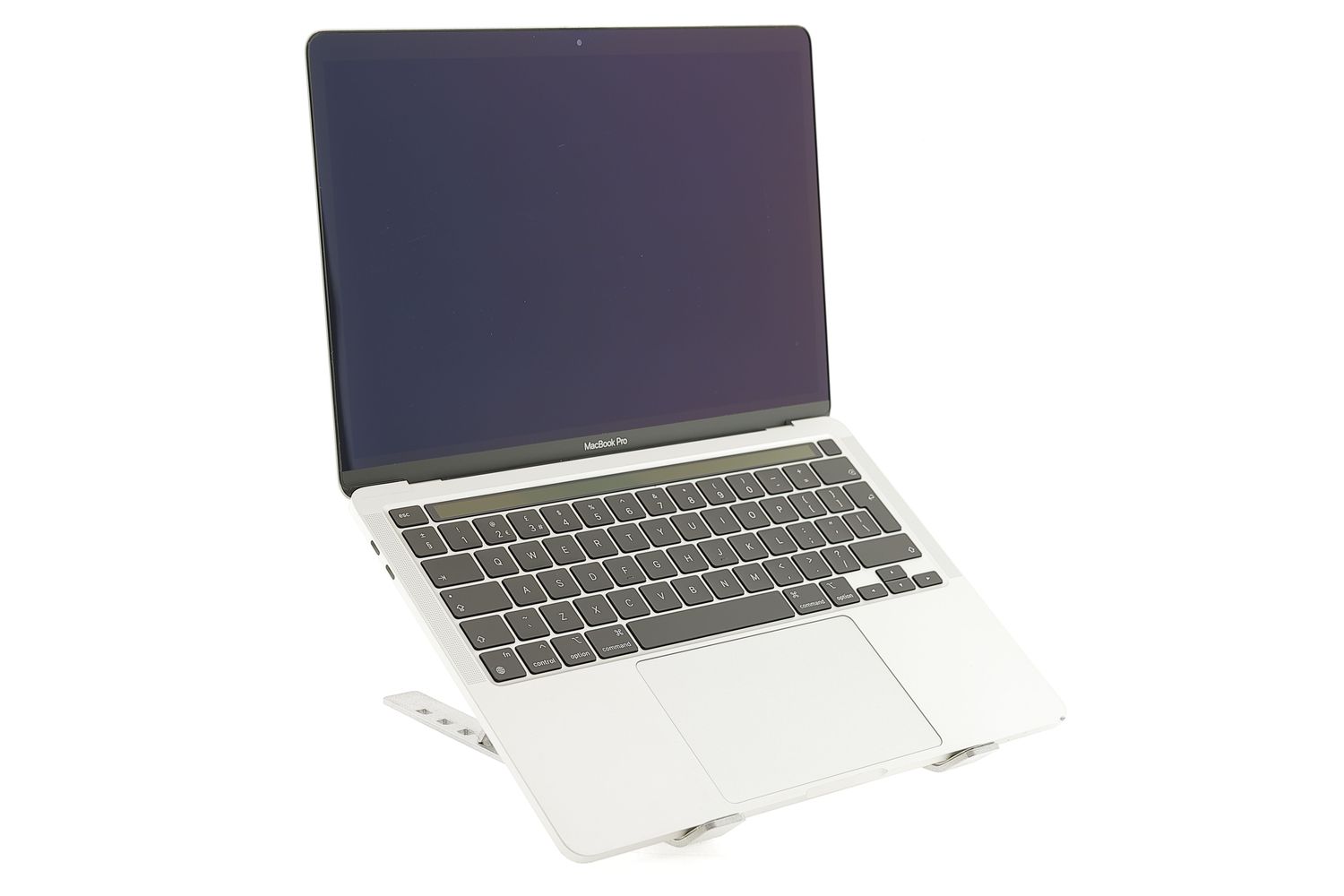 Apple MacBook Pro 13″ 2022, M2 8 Cores, 8 GB, 10 core GPU 256 GB Silver - Много добро