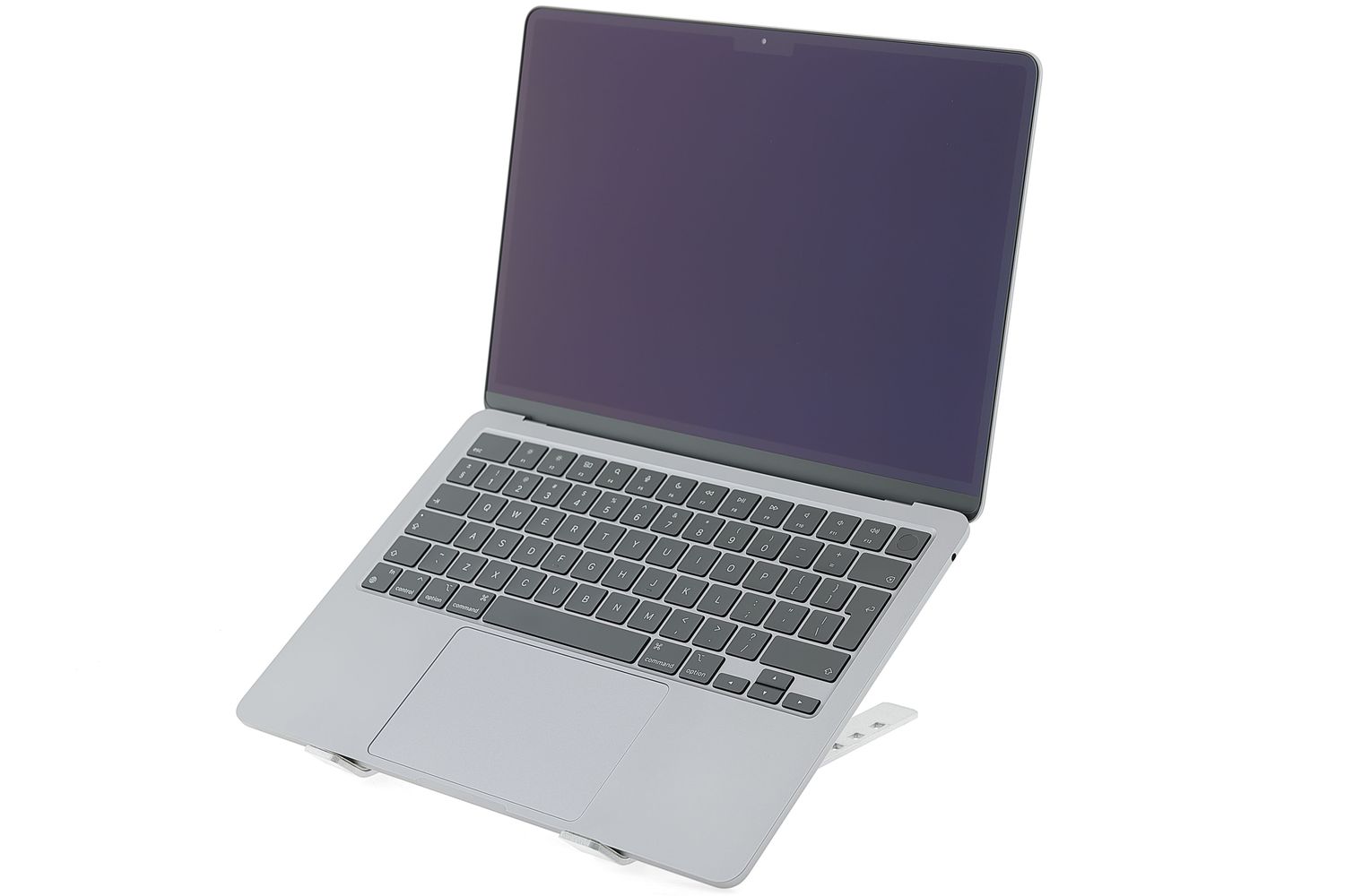 Apple MacBook Air 13″ 2022, M2 8 Cores, 8 GB, 8 core GPU 256 GB Space Gray - Újszerű