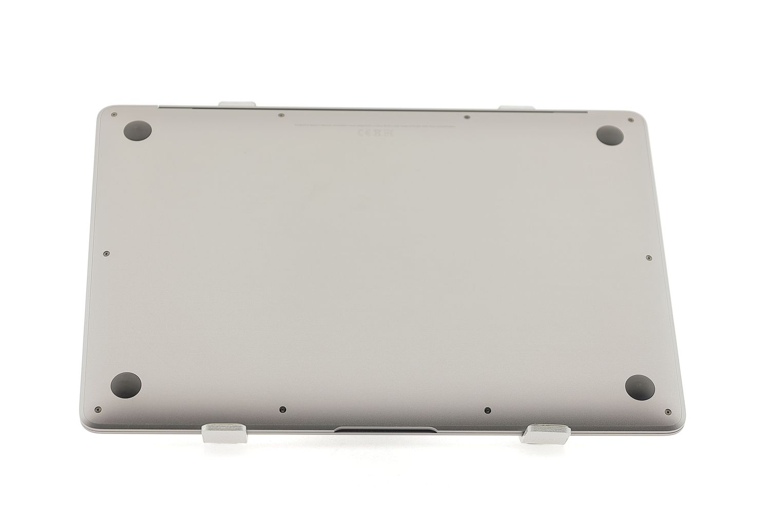 Apple MacBook Air 13″ 2020, i5 1.1 GHz, 8 GB, Intel Iris Plus 256 GB Space Gray - Kiváló