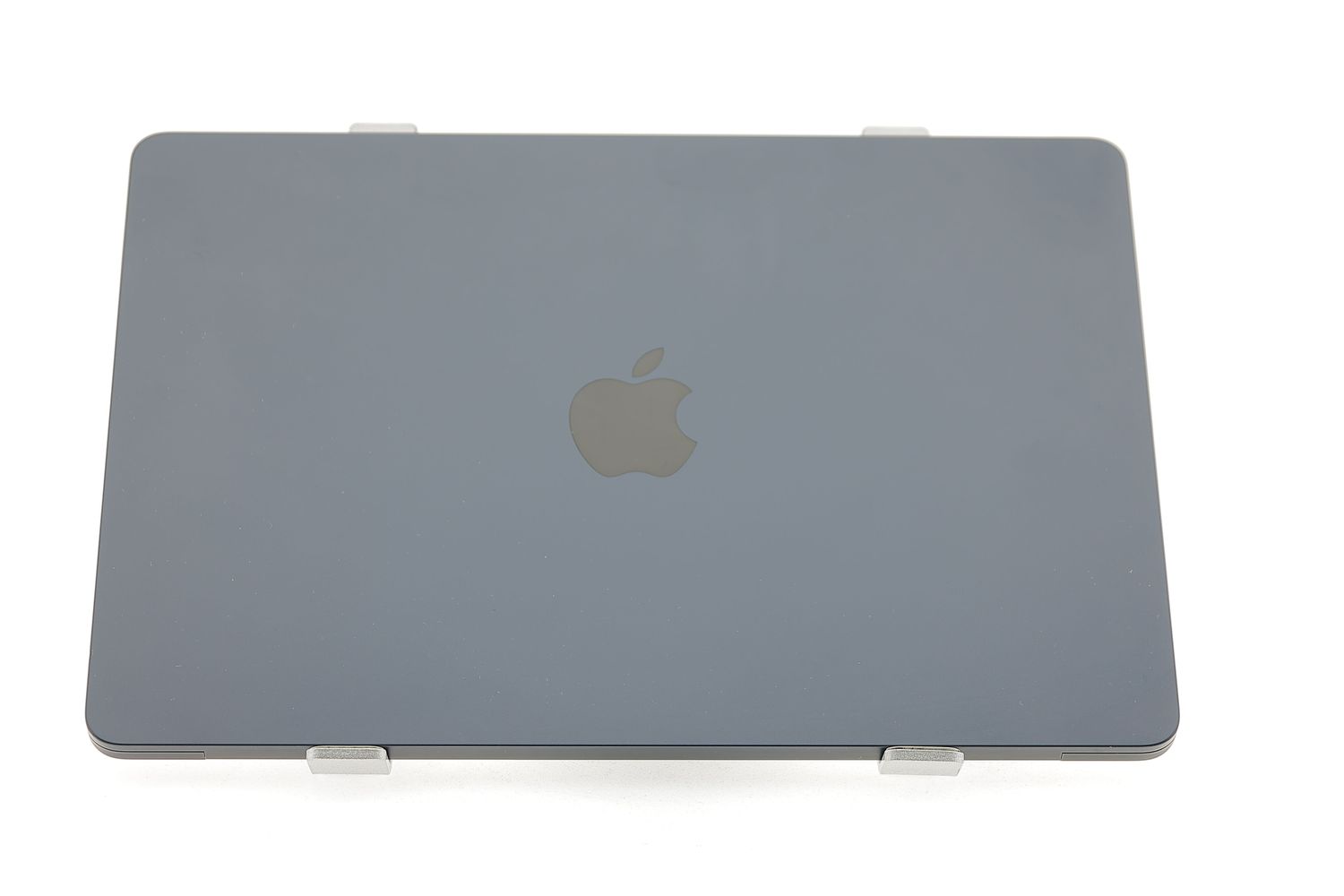 Apple MacBook Air 13″ 2022, M2 8 Cores, 8 GB, 10 core GPU 512 GB Midnight - Nagyon jó