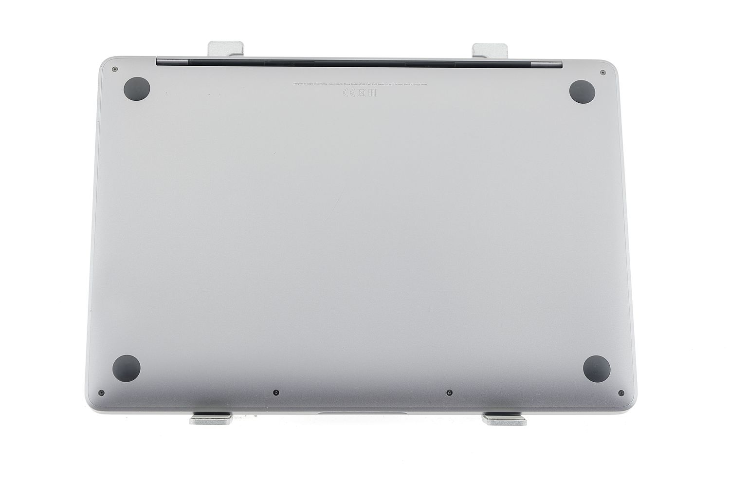 Apple MacBook Pro 13″ 2022, M2 8 Cores, 8 GB, 10 core GPU 256 GB Space Gray - Много добро