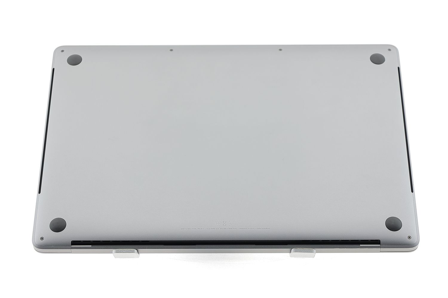 Apple MacBook Pro 15″ Touch Bar 2018, i7 2.6 GHz, 16 GB, AMD Radeon Pro 555X 256 GB Space Gray - Excelent