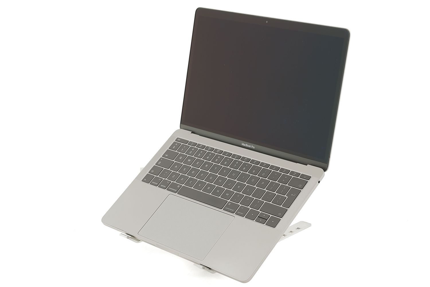 Apple MacBook Pro 13″ 2017, i5 2.3 GHz, 8 GB, Intel Iris Plus Graphics 640 256 GB Space Gray - Ca nou