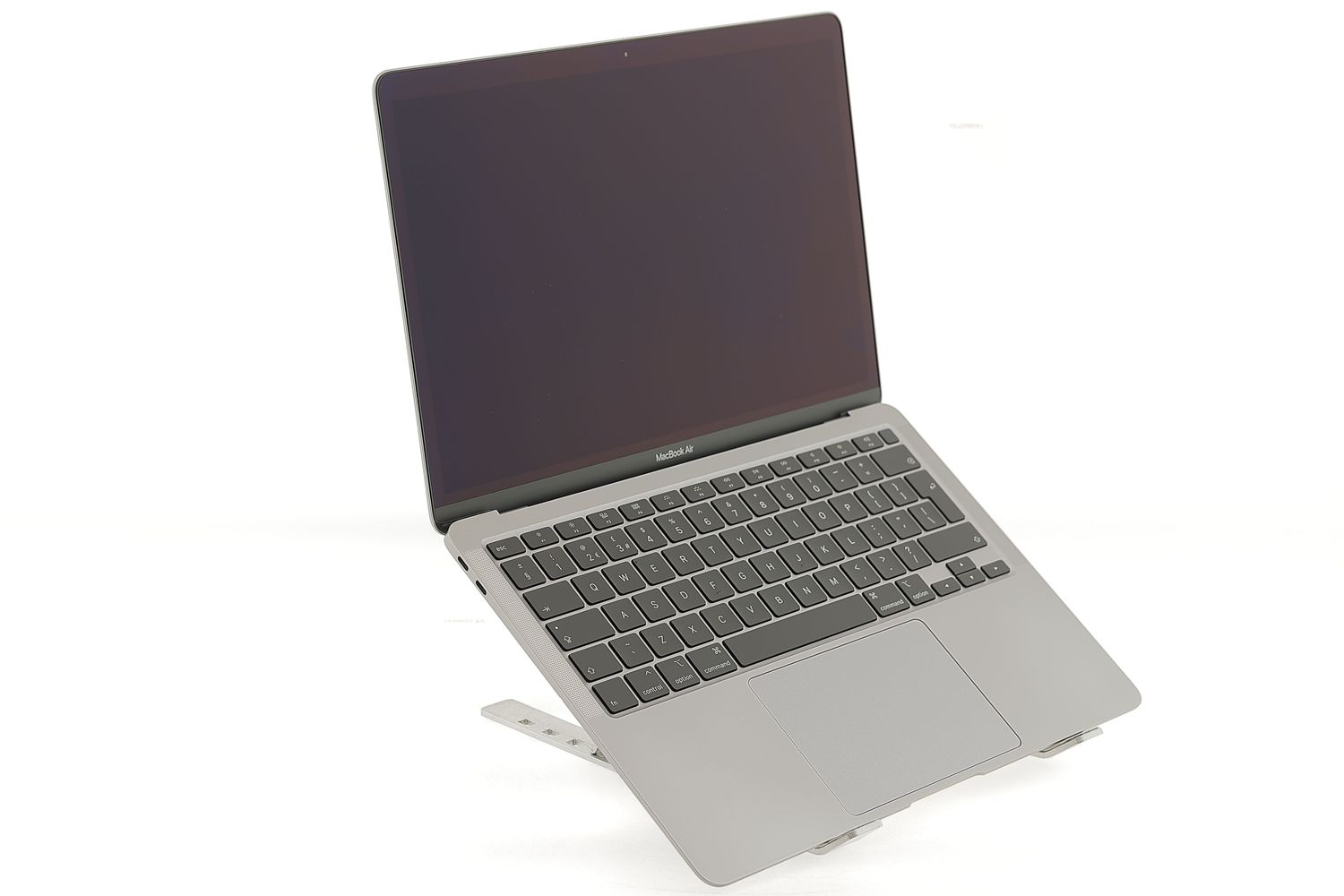 Apple MacBook Air 13″ 2020, i3 1.1 GHz, 8 GB, Intel Iris Plus