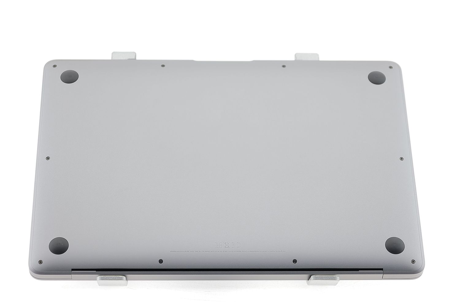 Apple MacBook Air 13″ 2020, i3 1.1 GHz, 8 GB, Intel Iris Plus 256 GB Space Gray