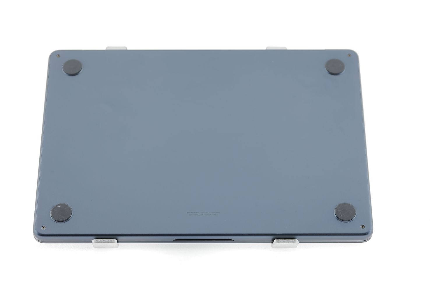 Apple MacBook Air 13″ 2022, M2 8 Cores, 16 GB, 8 core GPU 256 GB Midnight - Отлично