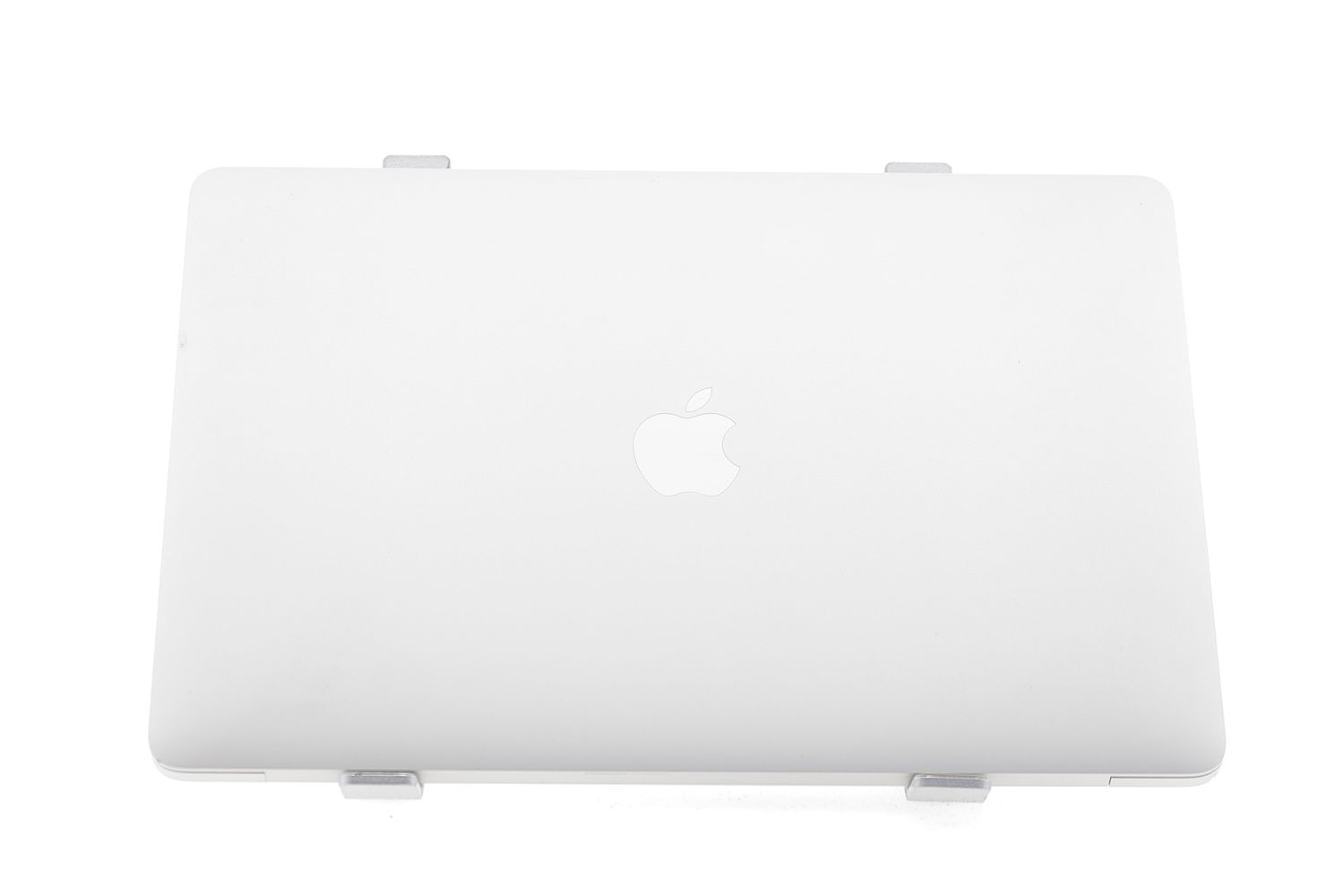 Apple MacBook Pro 13″ 2020, M1 8 Cores, 8 GB, 8 core GPU 256 GB Silver - Nagyon jó