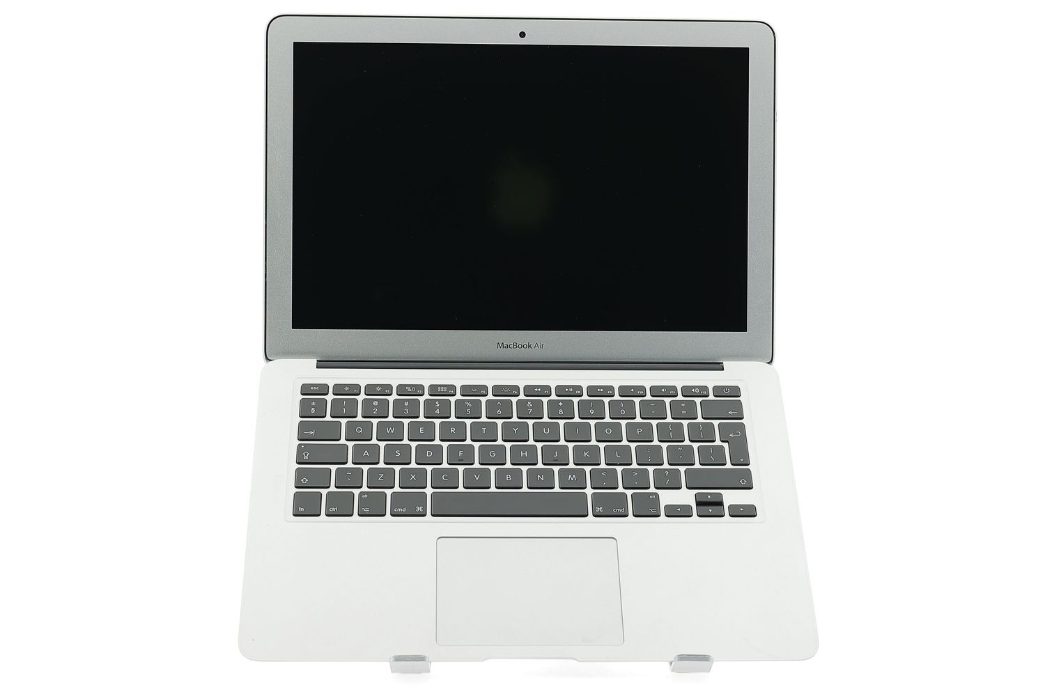Apple MacBook Air 13″ 2017, i5 1.8 GHz, 8 GB, HD Graphics 6000 128 GB Silver - Отлично