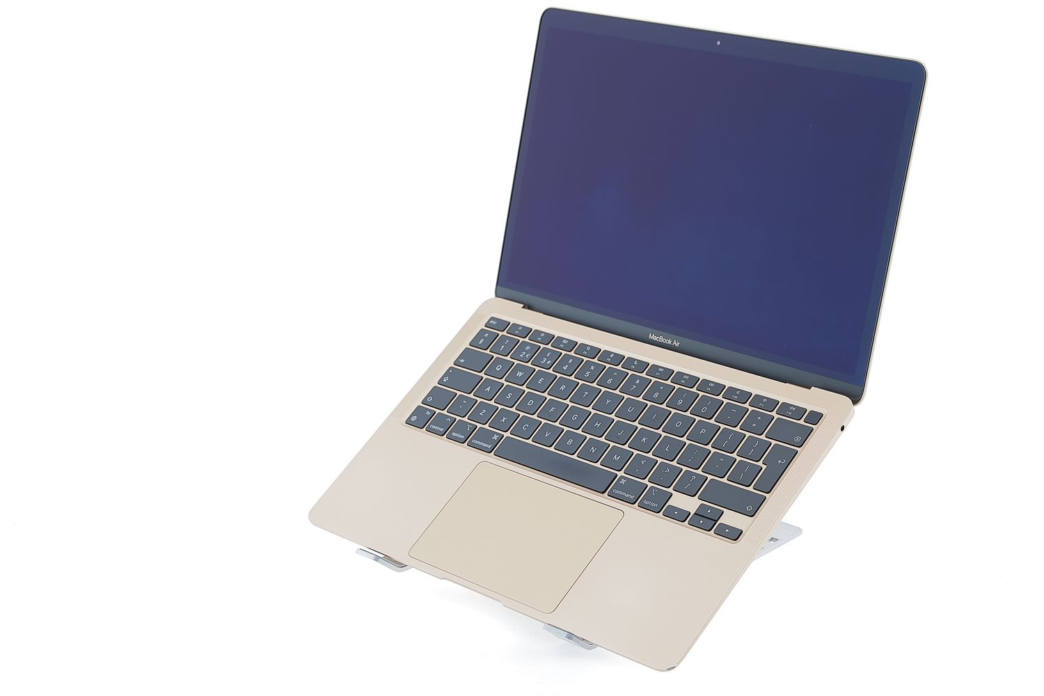 Apple MacBook Air 13″ 2020, M1 8 Cores, 8 GB, 7 core GPU 256 GB Gold