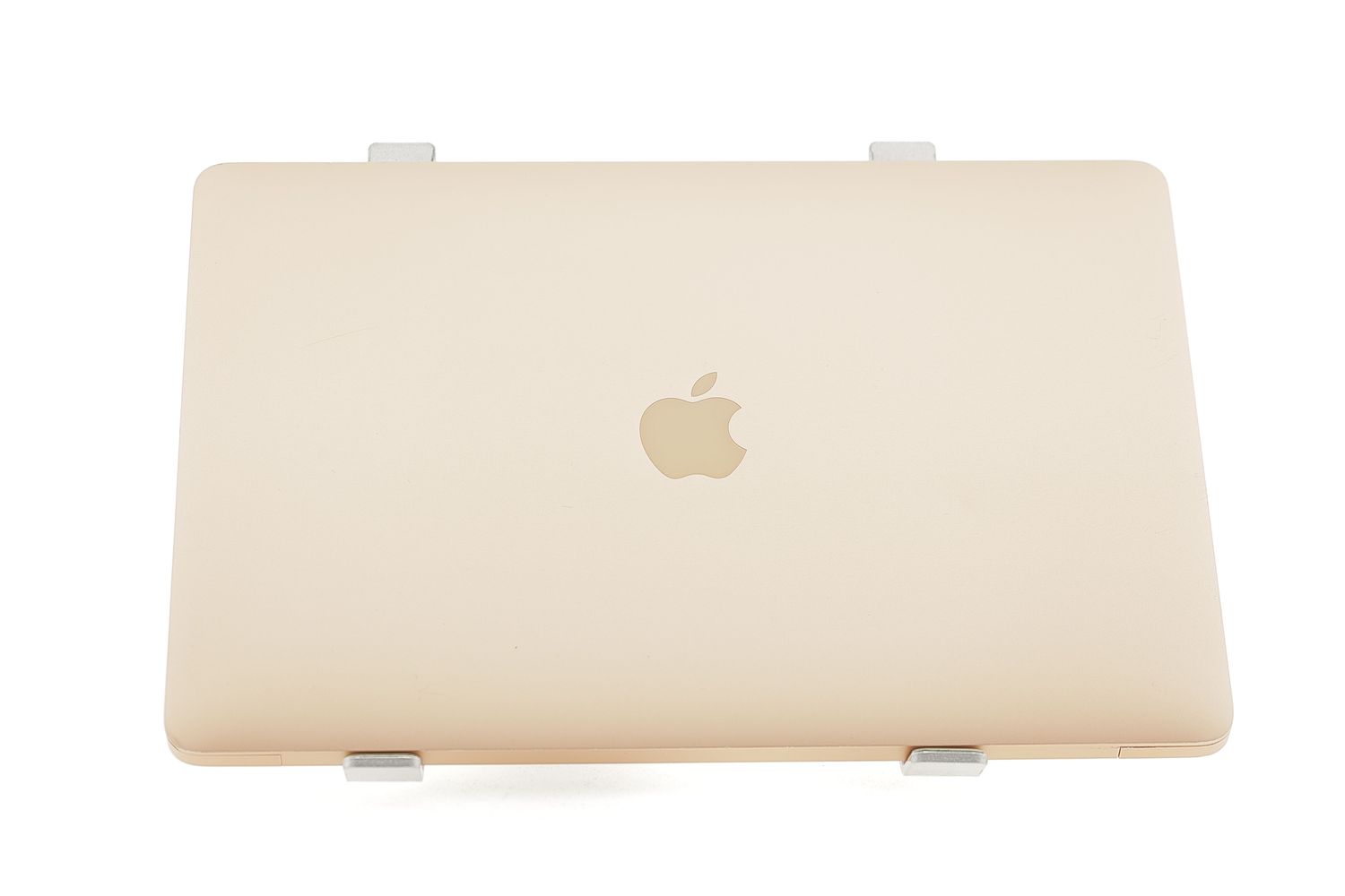 Apple MacBook Air 13″ 2020, M1 8 Cores, 8 GB, 7 core GPU 256 GB Gold - Jó