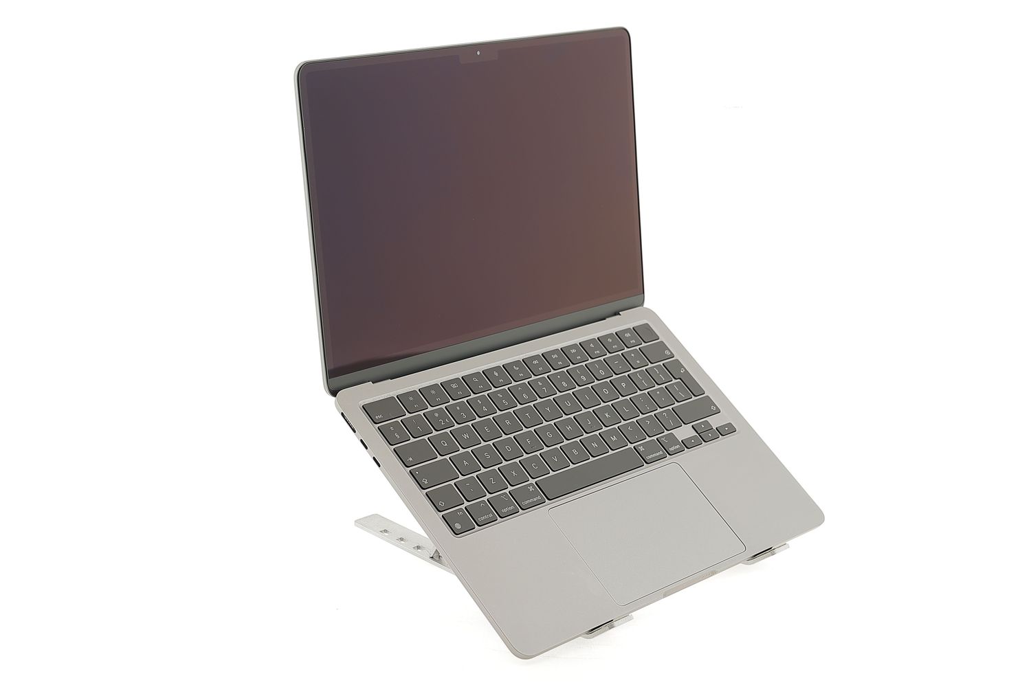 Apple MacBook Air 13″ 2022, M2 8 Cores, 8 GB, 8 core GPU 256 GB Space Gray - Nagyon jó