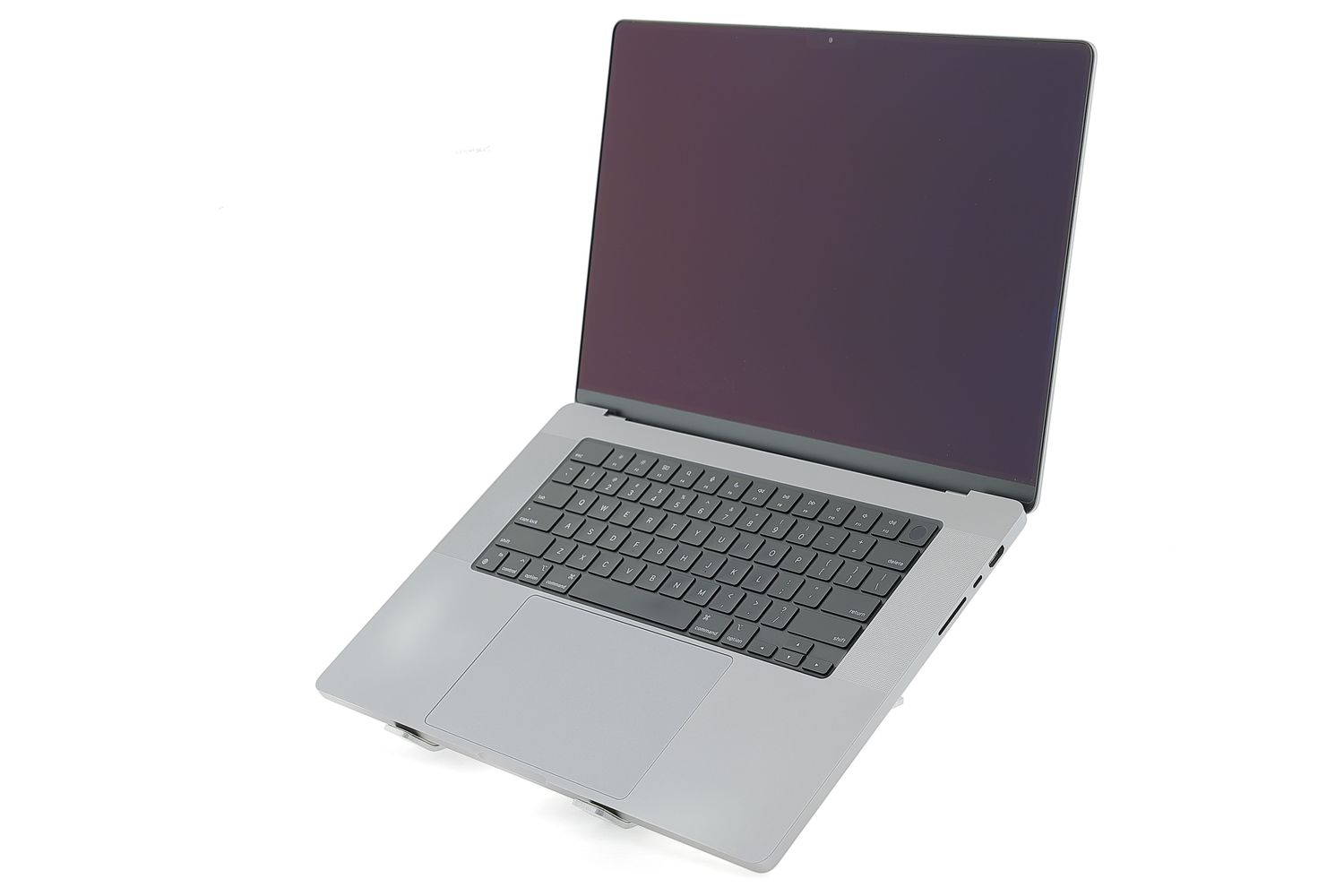 Apple MacBook Pro 16″ 2021, M1 Pro 10 Cores, 16 GB, 16 core GPU 512 GB Space Gray - Foarte bun