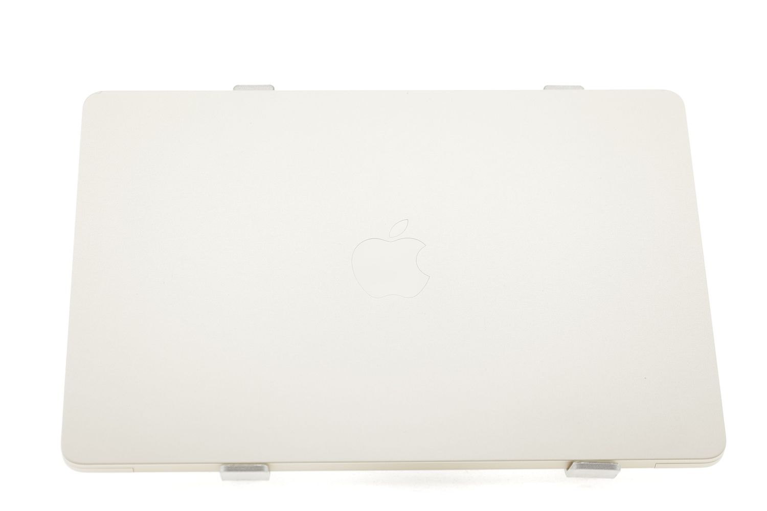 Apple MacBook Air 13″ 2024, M3 8 Cores, 8 GB, 8 core GPU 256 GB Starlight - Újszerű