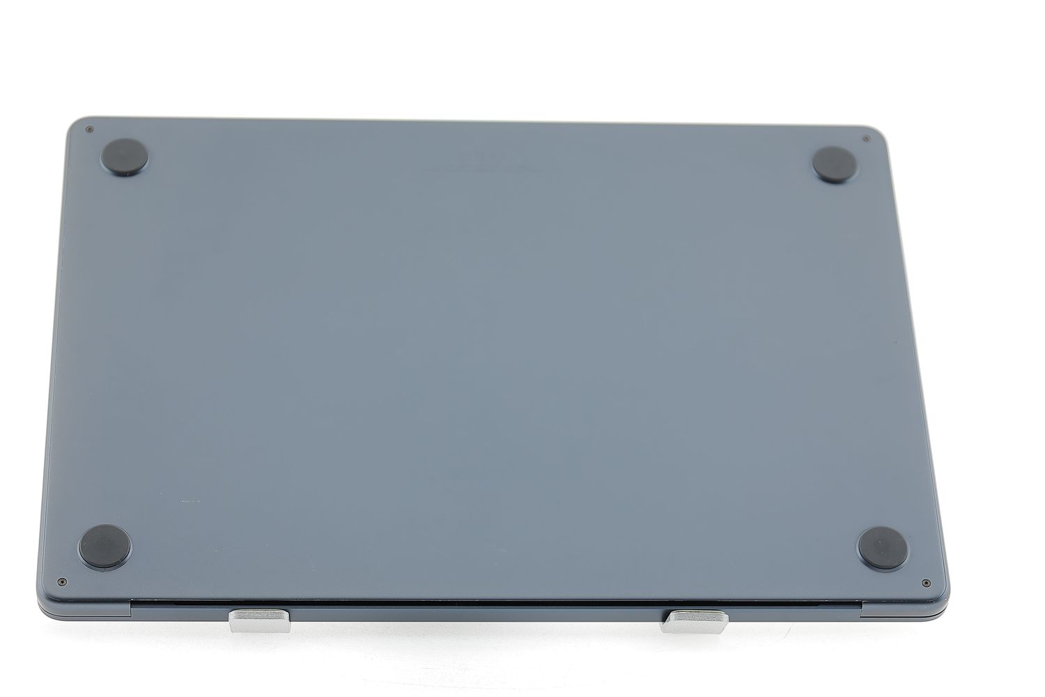 Apple MacBook Air 15″ 2024, M3 8 Cores, 8 GB, 10 core GPU 256 GB Midnight - Kiváló