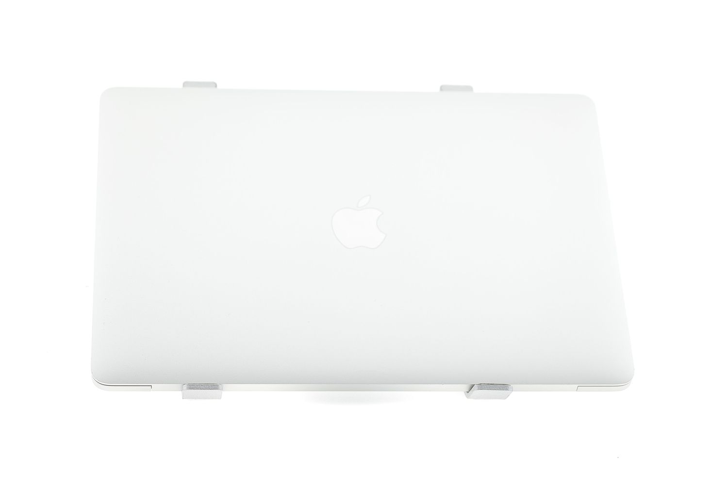 Apple MacBook Pro 13″ Touch Bar 2019, i5 1.4 GHz, 16 GB, Iris Plus Graphics 645 256 GB Silver - Много добро