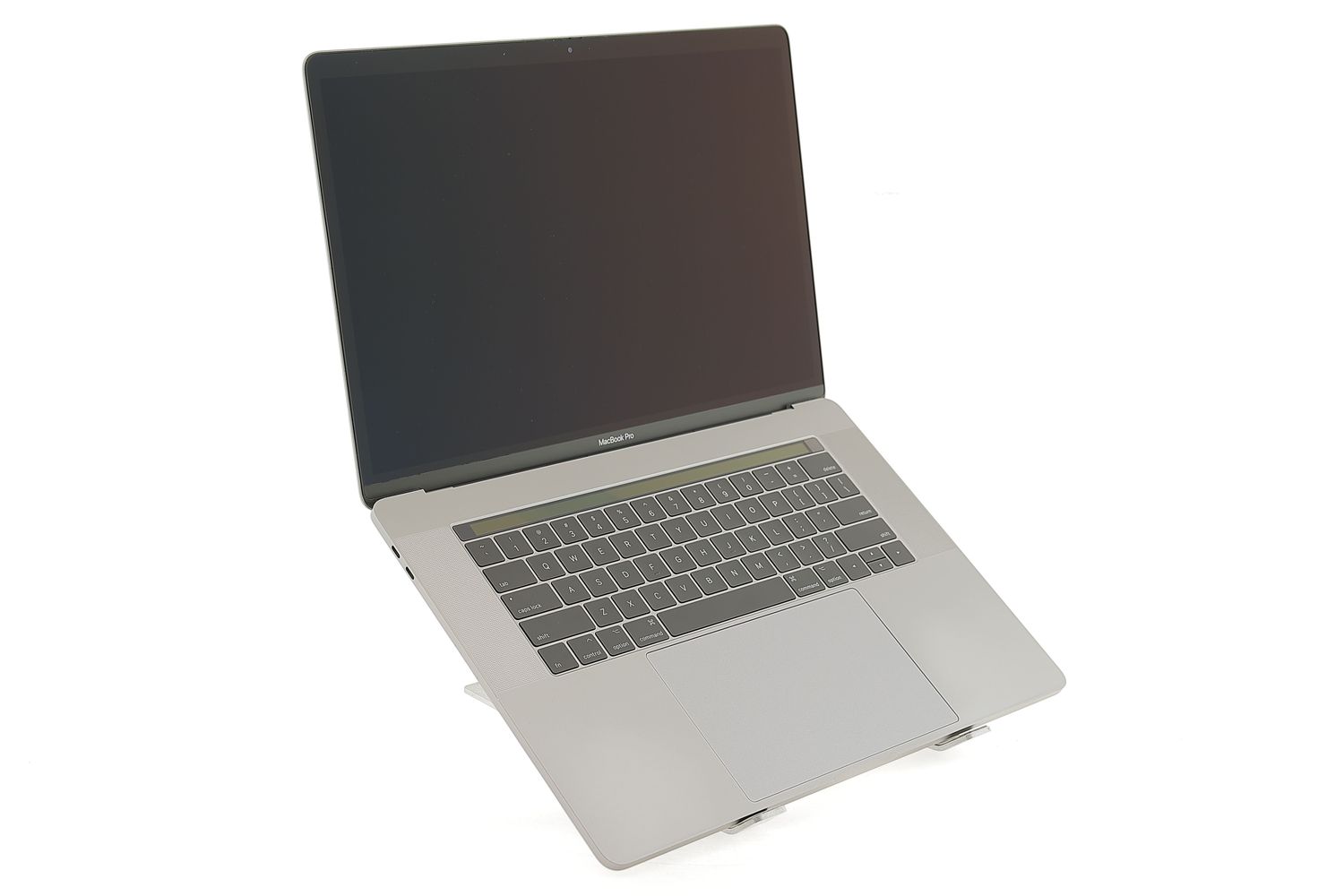 Apple MacBook Pro 15″ Touch Bar 2017, i7 3.1 GHz, 16 GB, AMD Radeon Pro 560 2 TB Space Gray - Excelent